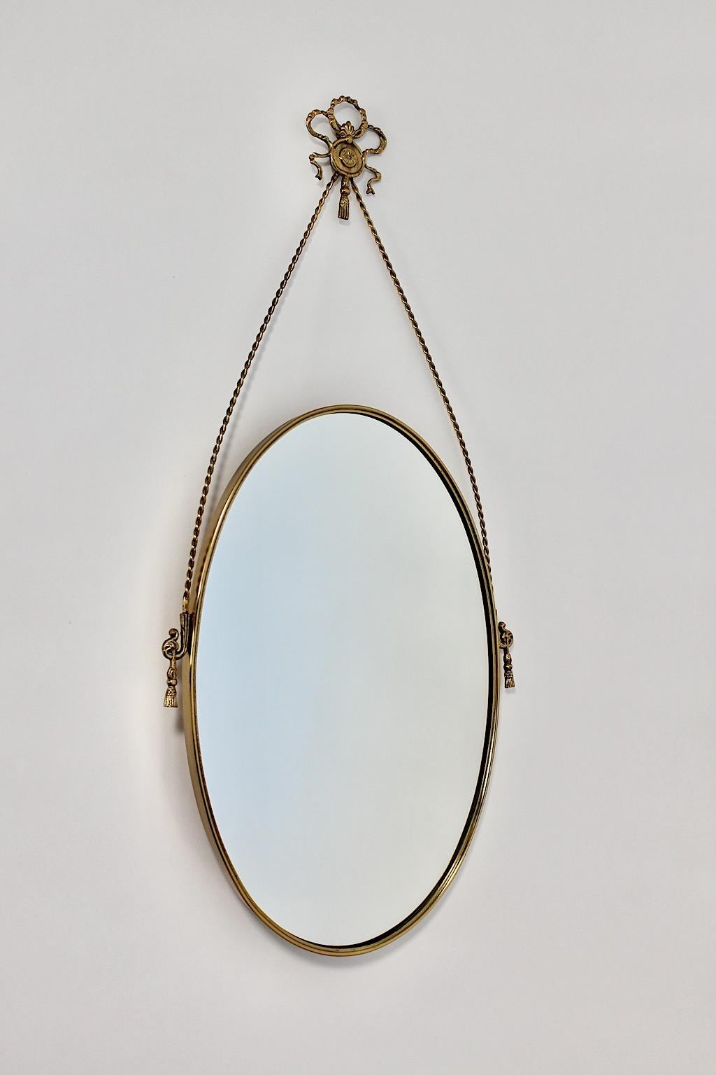 Hollywood Regency Style Vintage Brass Oval Wall Mirror, 1970s, Italy For Sale 1