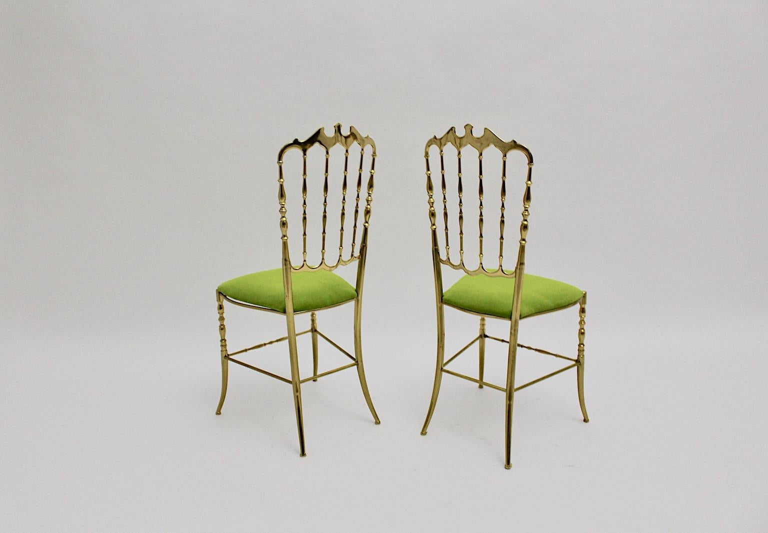 Hollywood Regency Style Vintage Brass Side Chairs Chiavari Greene & Greene Velvet Italia in vendita 5