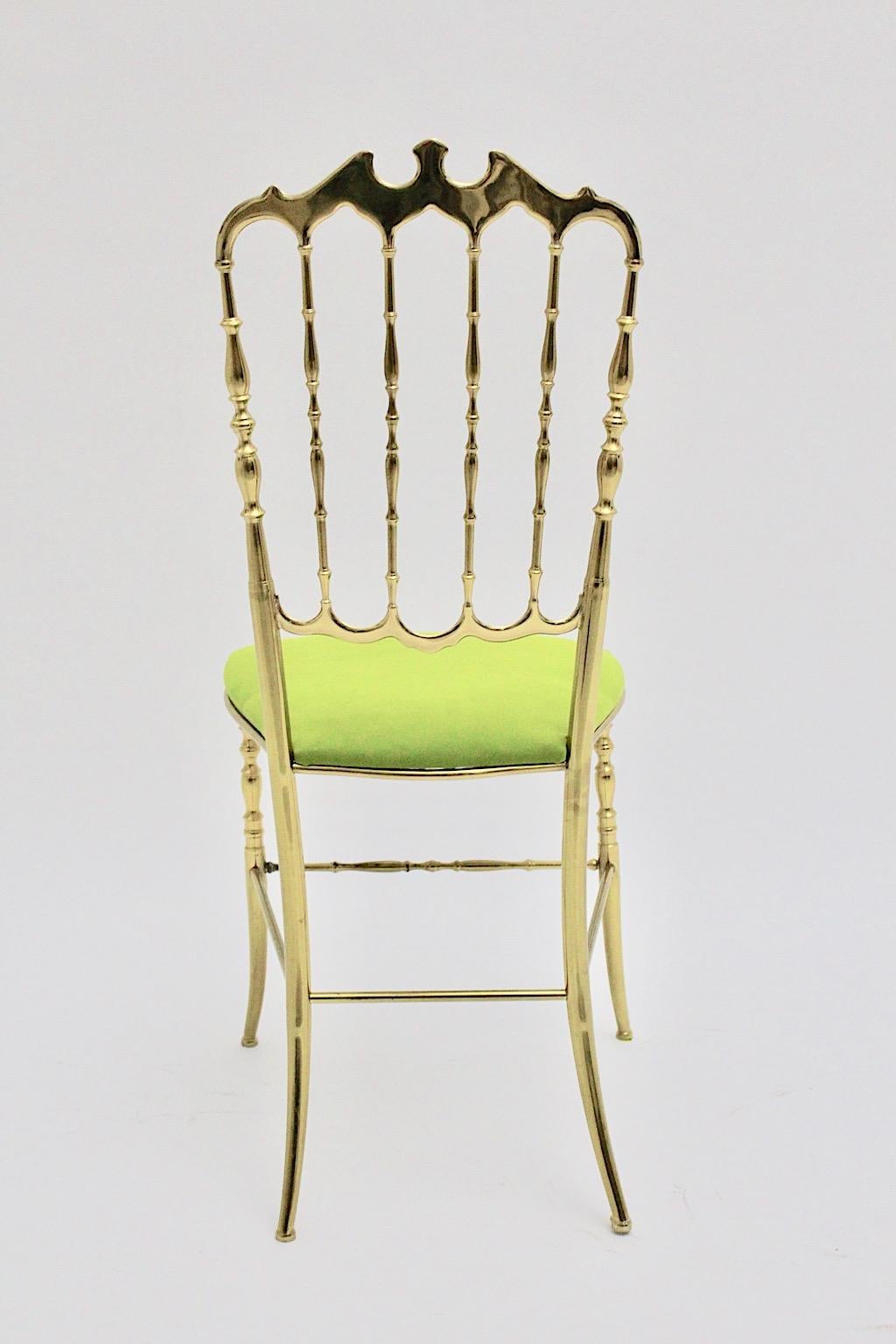 Hollywood Regency Style Vintage Brass Side Chairs Chiavari Greene & Greene Velvet Italia in vendita 8