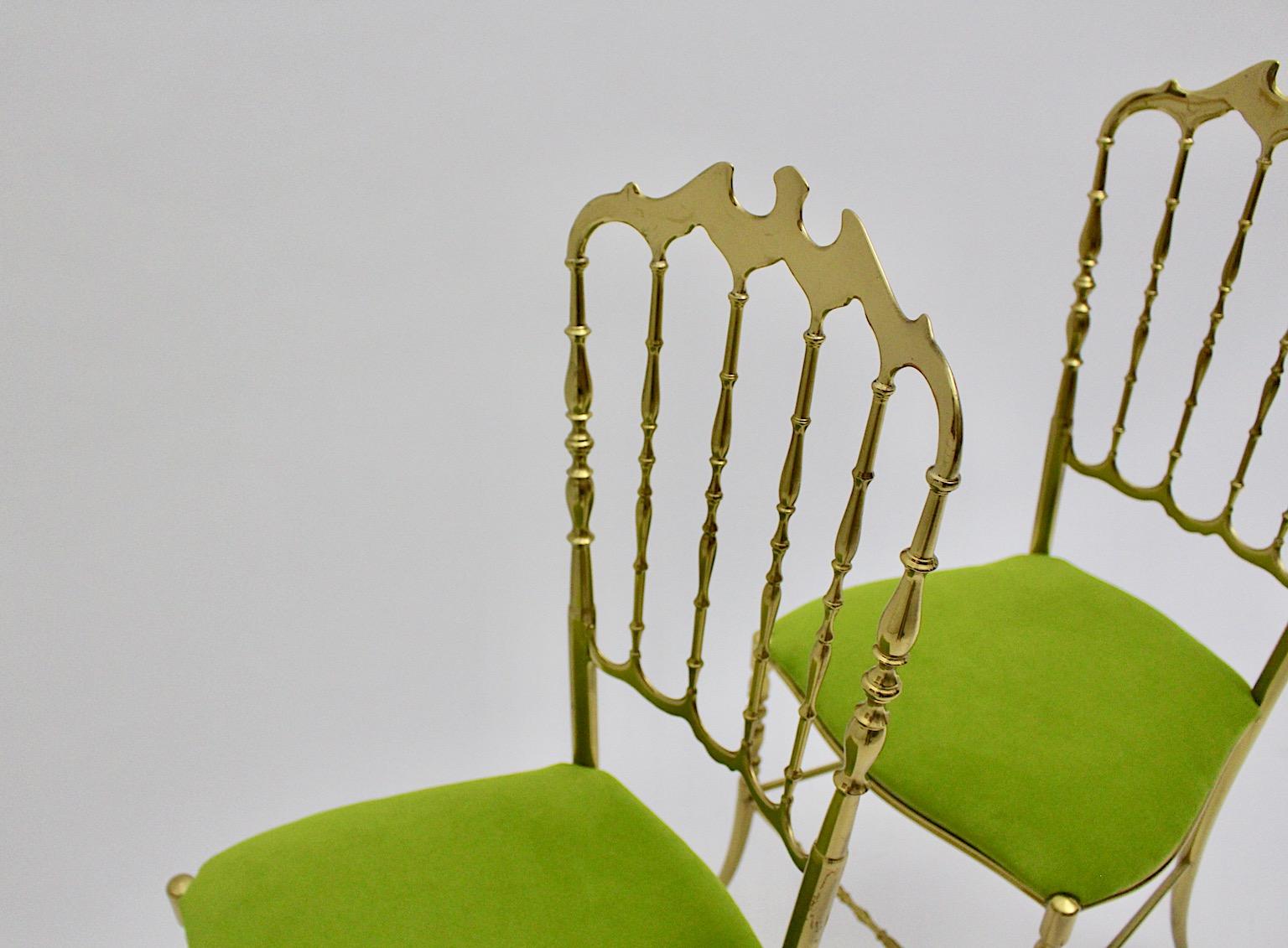 Hollywood Regency Style Vintage Brass Side Chairs Chiavari Greene & Greene Velvet Italia in vendita 2