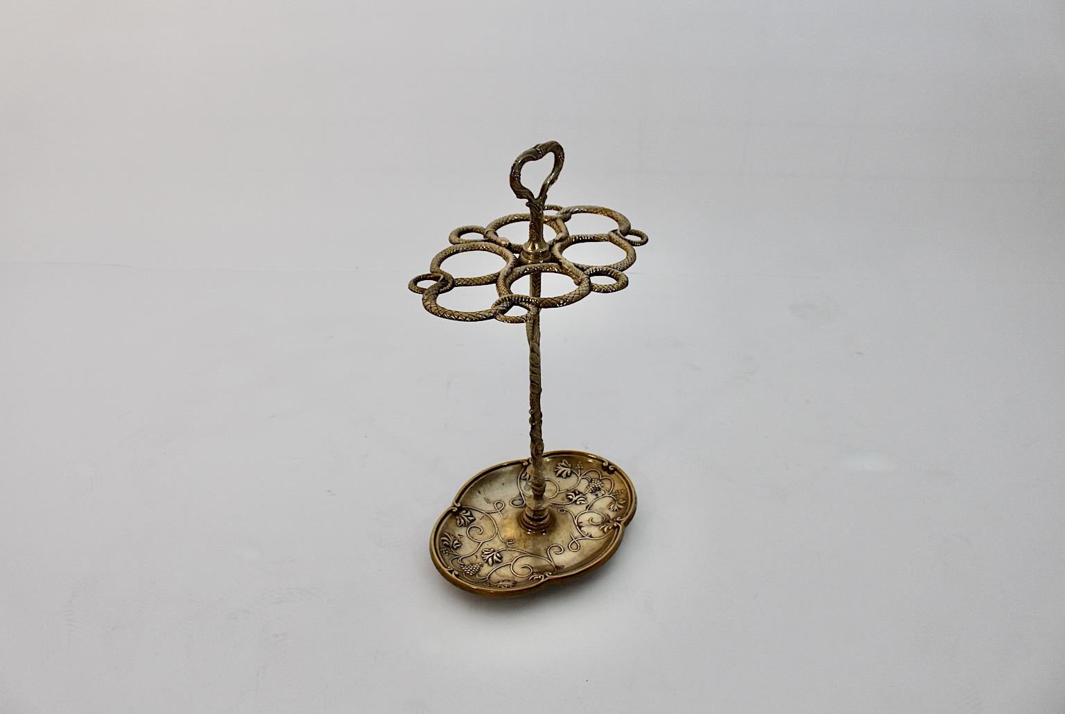 Hollywood Regency Style Vintage Cast Brass Umbrella Stand, Italy, 1970s For Sale 6
