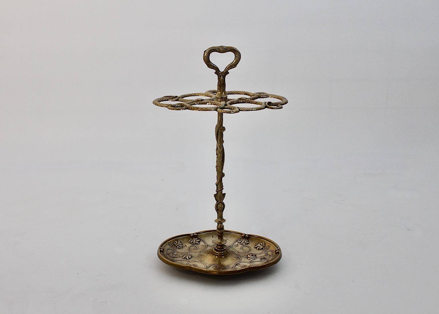 20th Century Hollywood Regency Style Vintage Cast Brass Umbrella Stand, Italy, 1970s For Sale