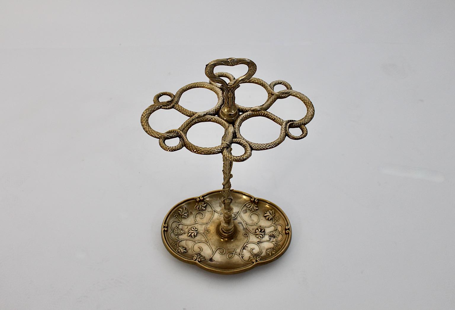 Hollywood Regency Style Vintage Cast Brass Umbrella Stand, Italy, 1970s For Sale 1