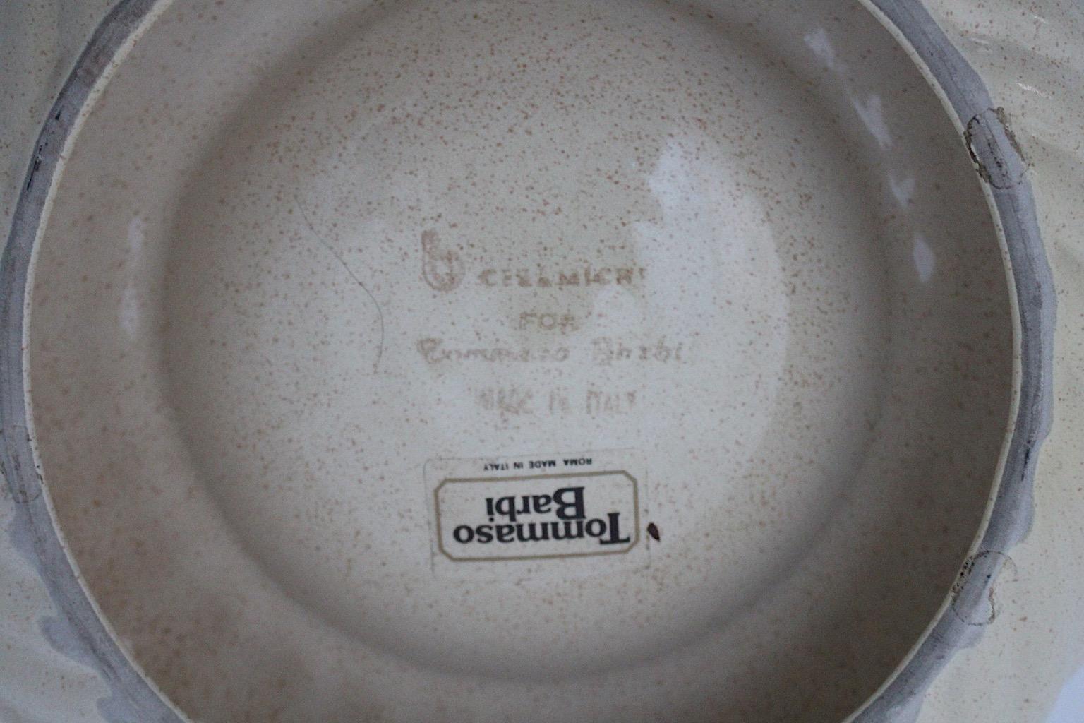 Hollywood Regency Style Vintage White Ceramic Brass Bowl Catchall Tommaso Barbi  For Sale 1
