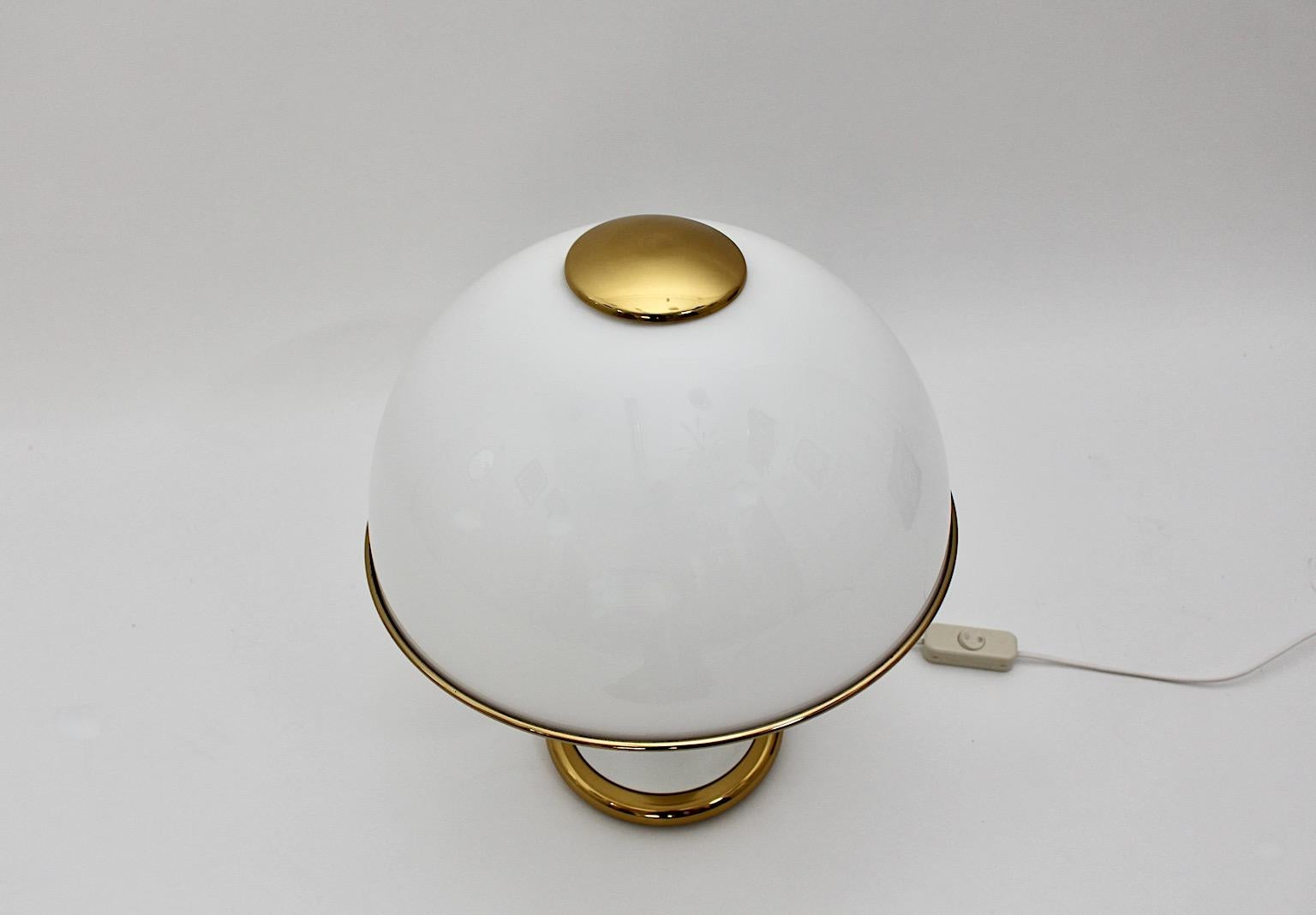 20th Century Hollywood Regency Style Vintage White Glass Dome Brass Mushroom Table Lamp 1970s For Sale