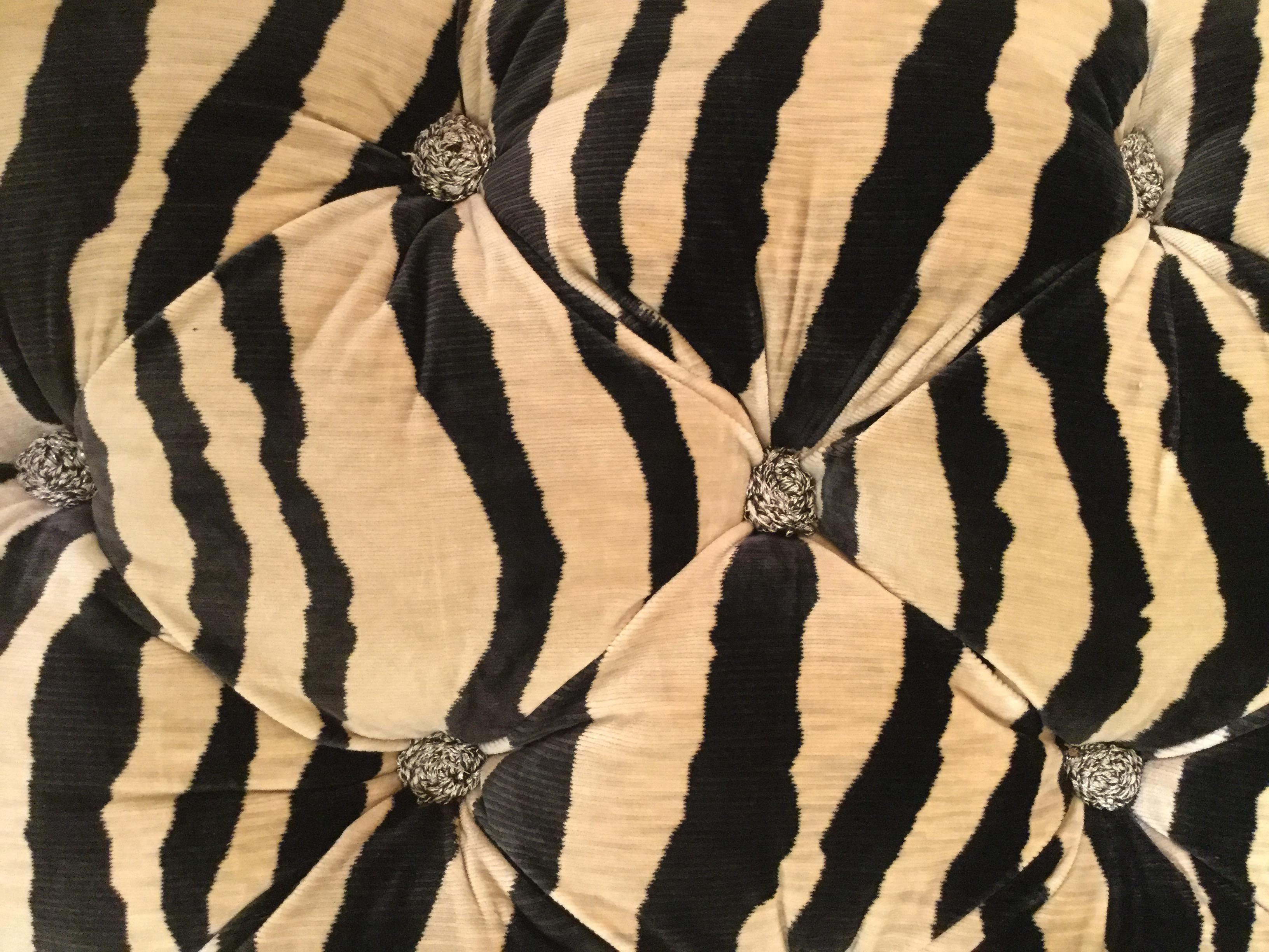 zebra chaise