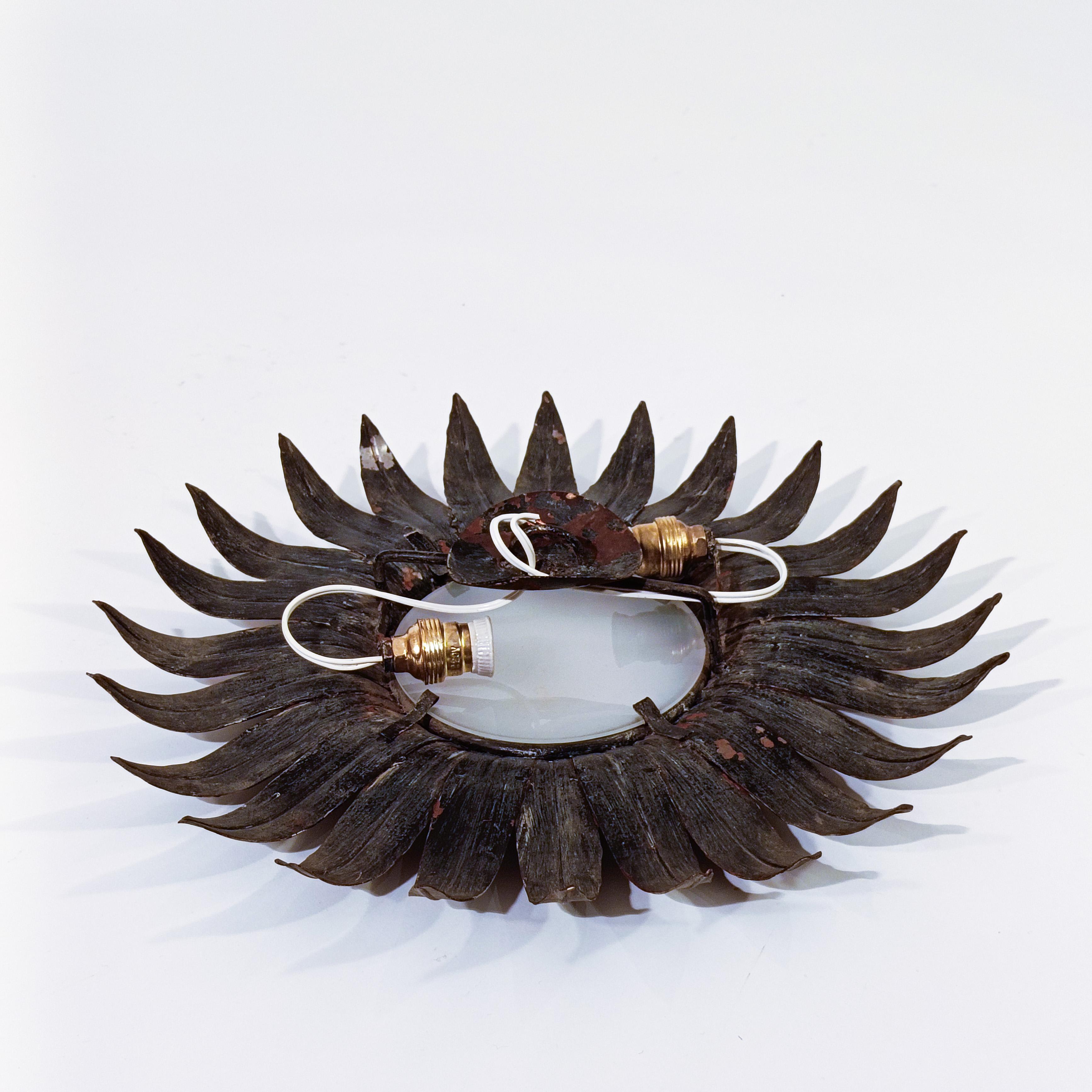 Hollywood Regency. Empotrable de hojas Sunburst de Ferro Art, España, Años 50 en venta 3