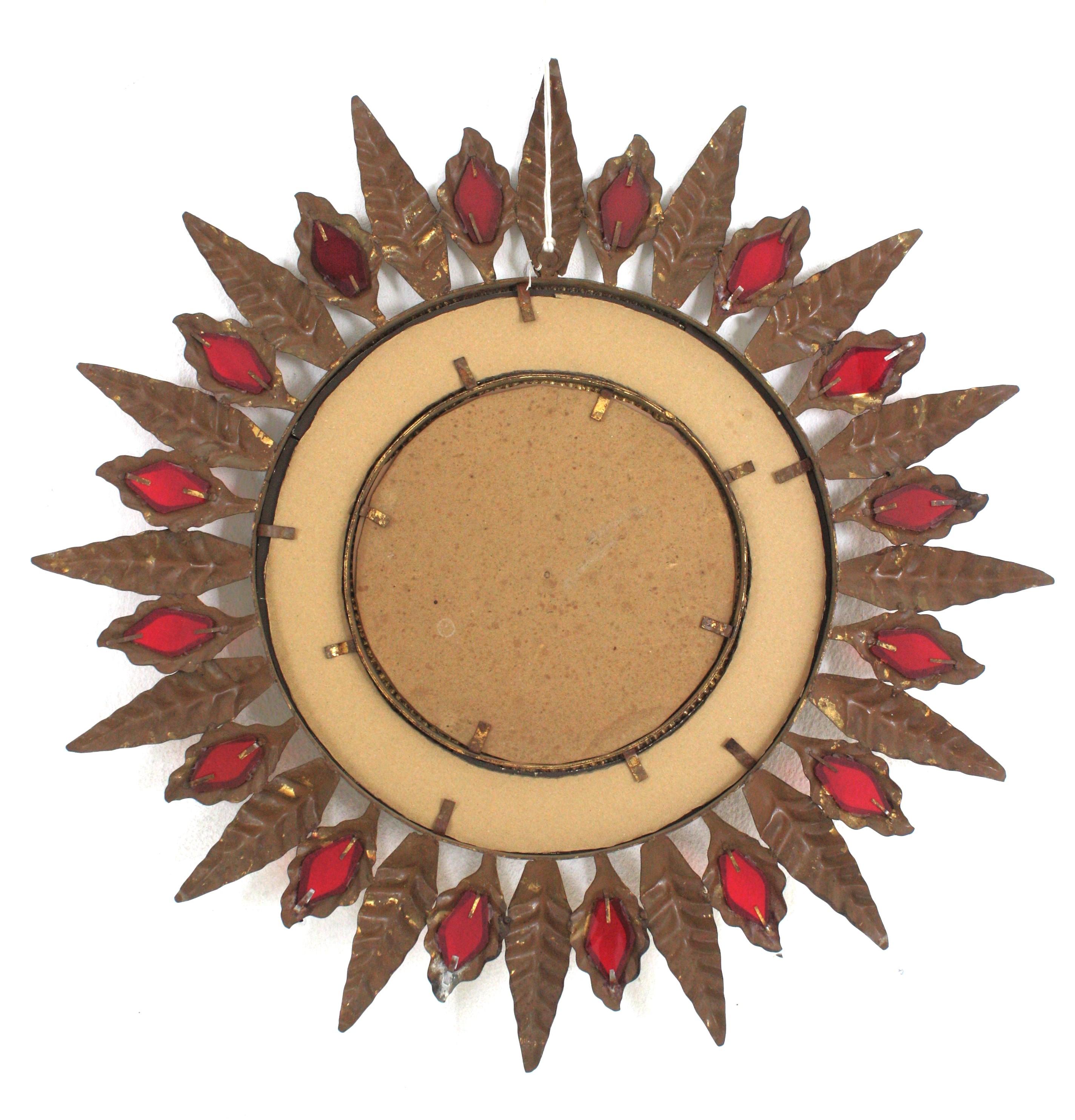 Hollywood Regency Sunburst Mirror in Gilt Metal and Red Glass Detail, 1950s For Sale 6