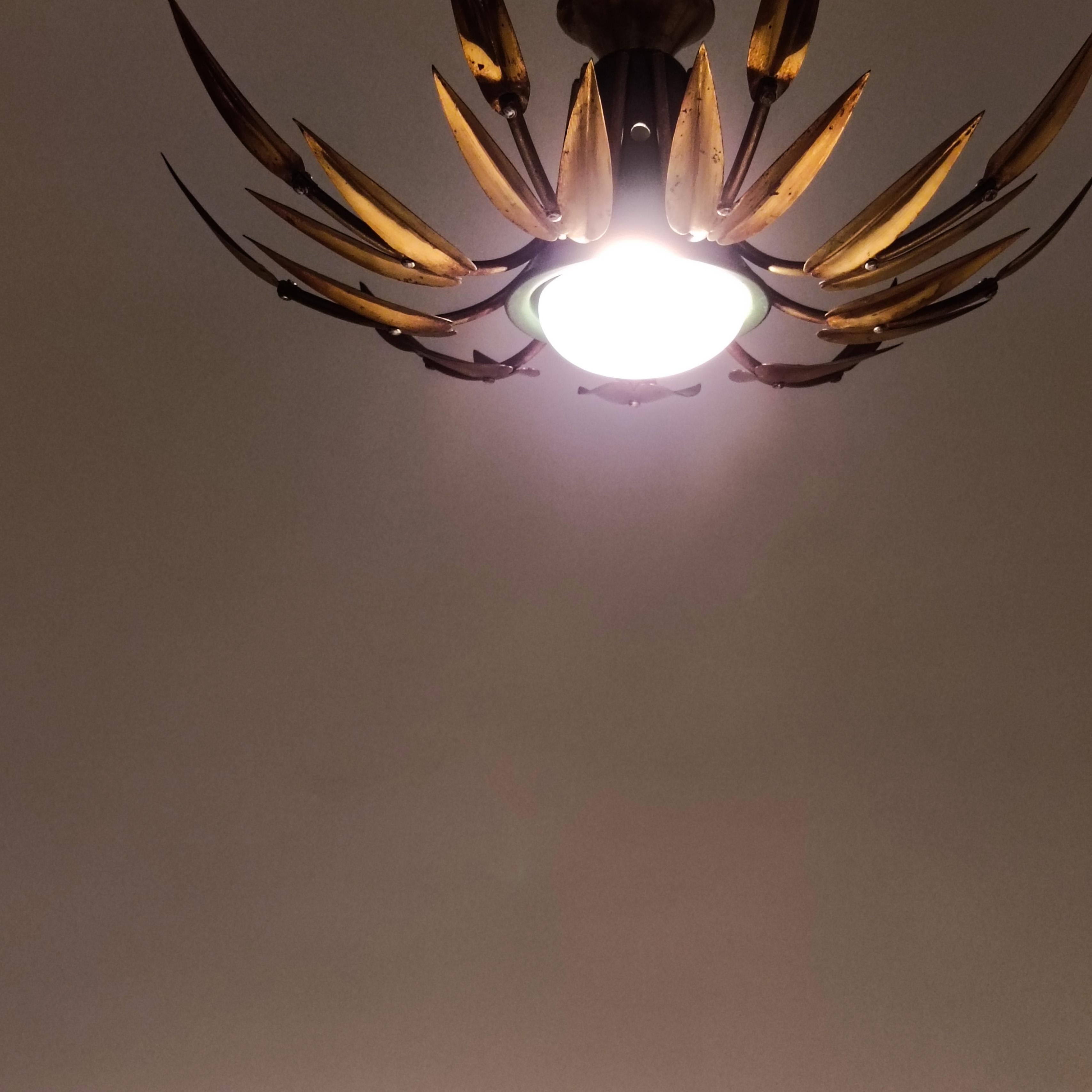 Hollywood Regency. Empotrable estilo Sunburst de Ferro Art, España, años 50 en Bueno estado para la venta en SANT ADRIÀ DE BESÒS, ES