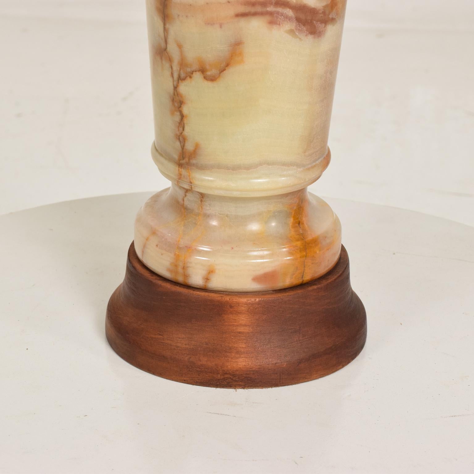 American Hollywood Regency Table Lamp in Alabaster with Wood Base