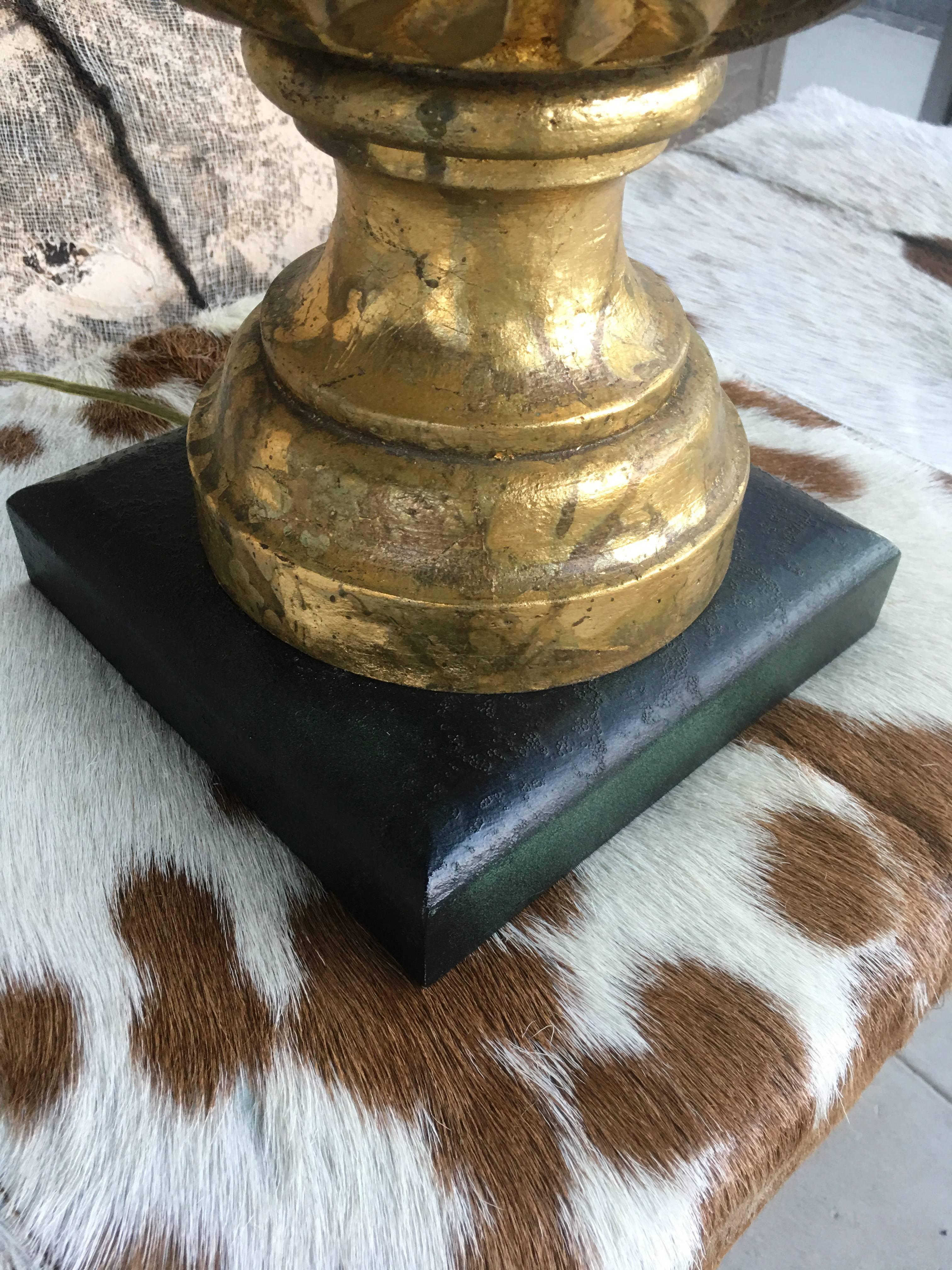 Gilt Hollywood Regency 1960s Chic Table Lamp in Gold Leaf with Black Shade