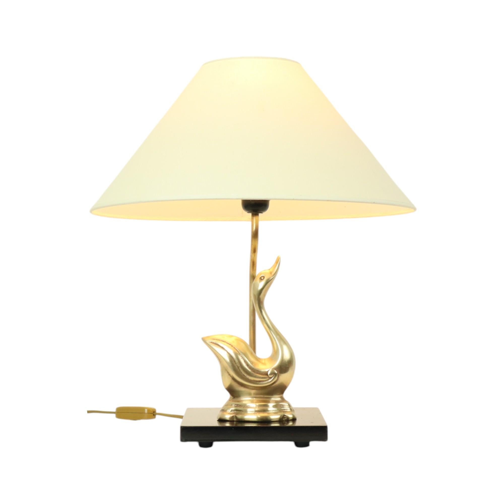 Hollywood Regency Table Lamp Regina Massive Swan Lamp 46cm For Sale 4