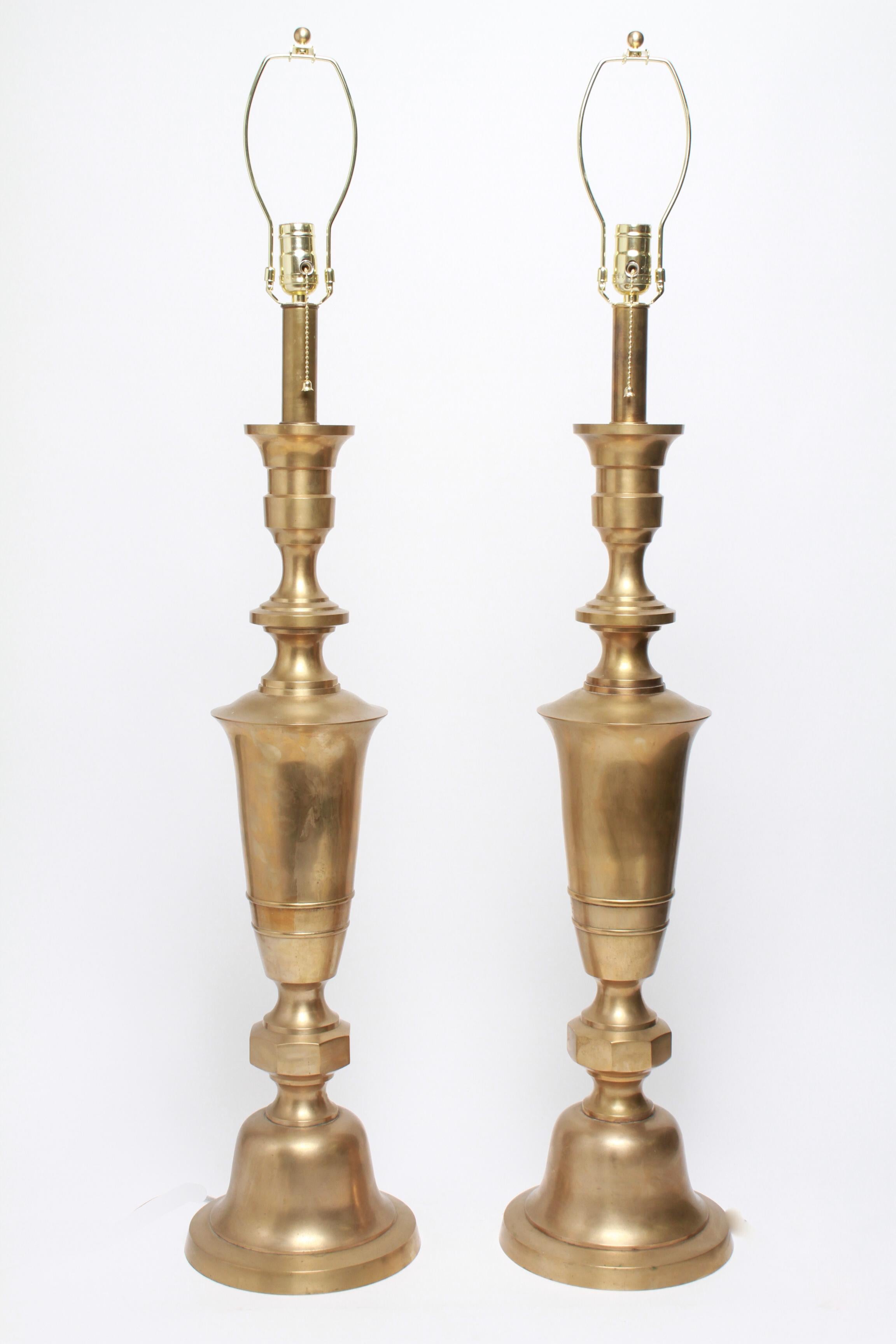 Hollywood Regency Tall Brass Urn Table Lamps In Good Condition In New York, NY