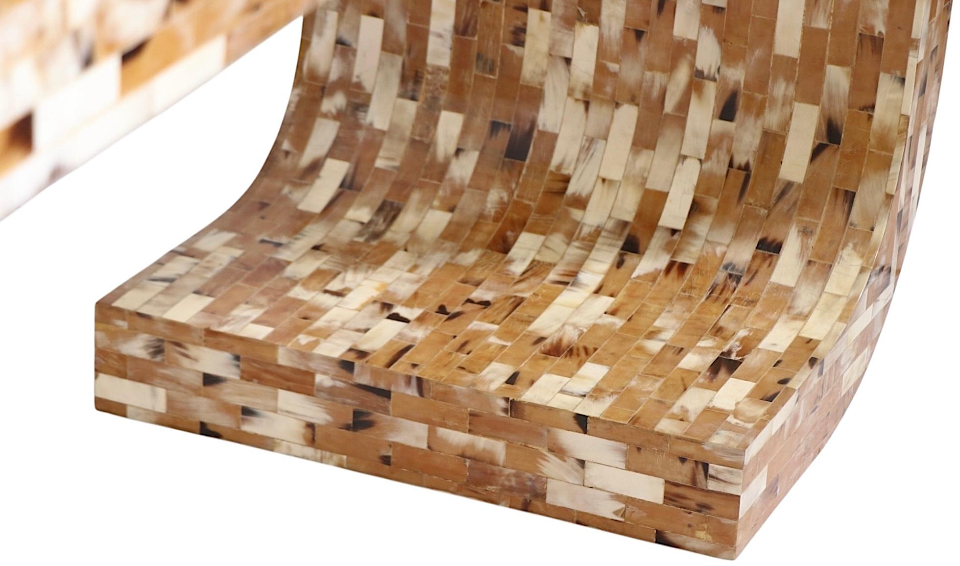 Table console en corne tessellée de style Régence hollywoodienne par Enrique Garcel c.C. 1970 en vente 5