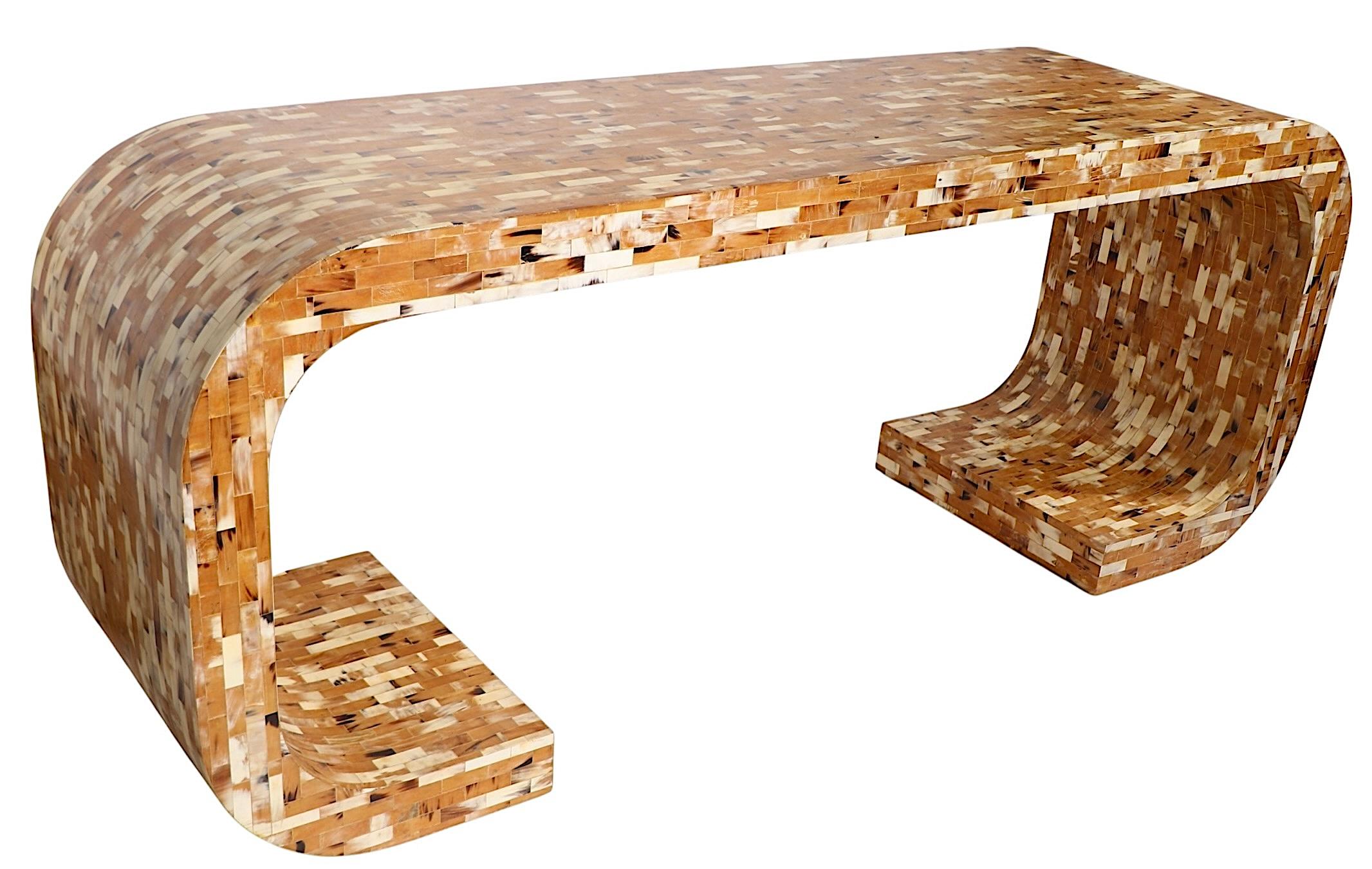 Table console en corne tessellée de style Régence hollywoodienne par Enrique Garcel c.C. 1970 en vente 6