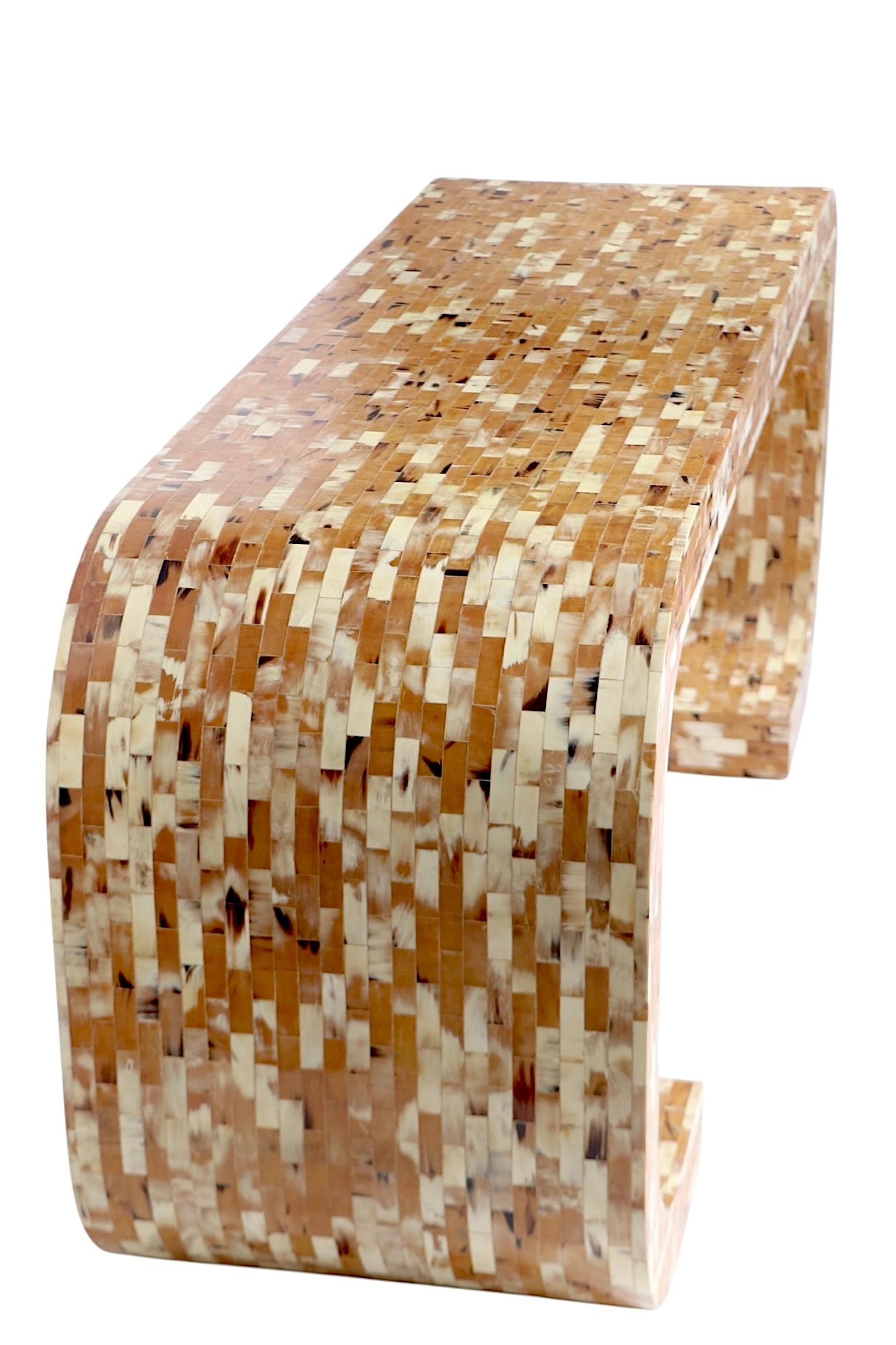 Table console en corne tessellée de style Régence hollywoodienne par Enrique Garcel c.C. 1970 en vente 9