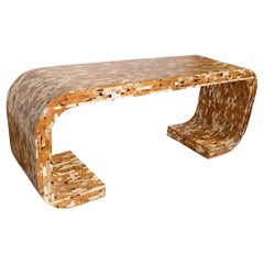 Table console en corne tessellée de style Régence hollywoodienne par Enrique Garcel c.C. 1970