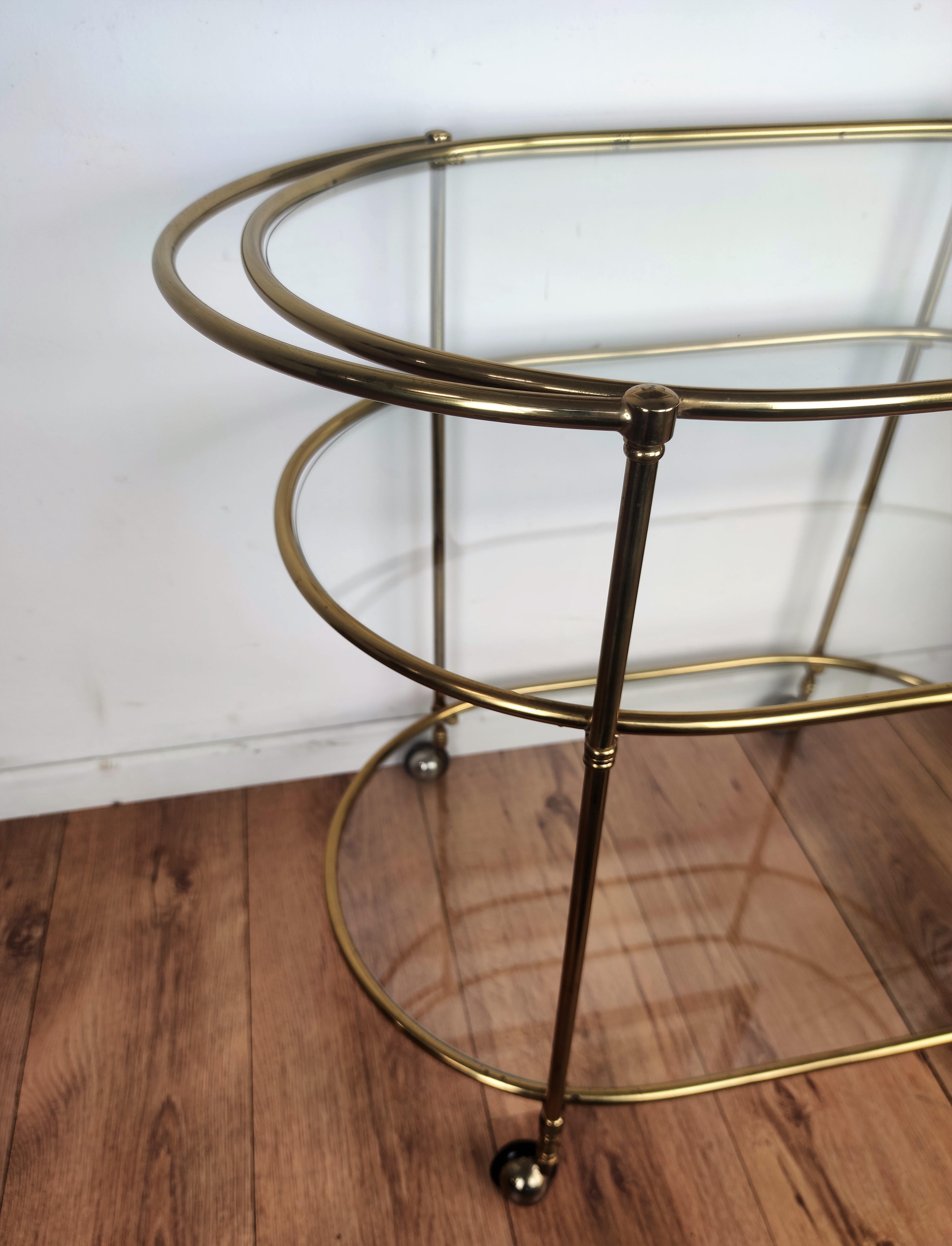20th Century Hollywood Regency Three-Tier Brass and Glass Bar Cart, Italy, 1970s