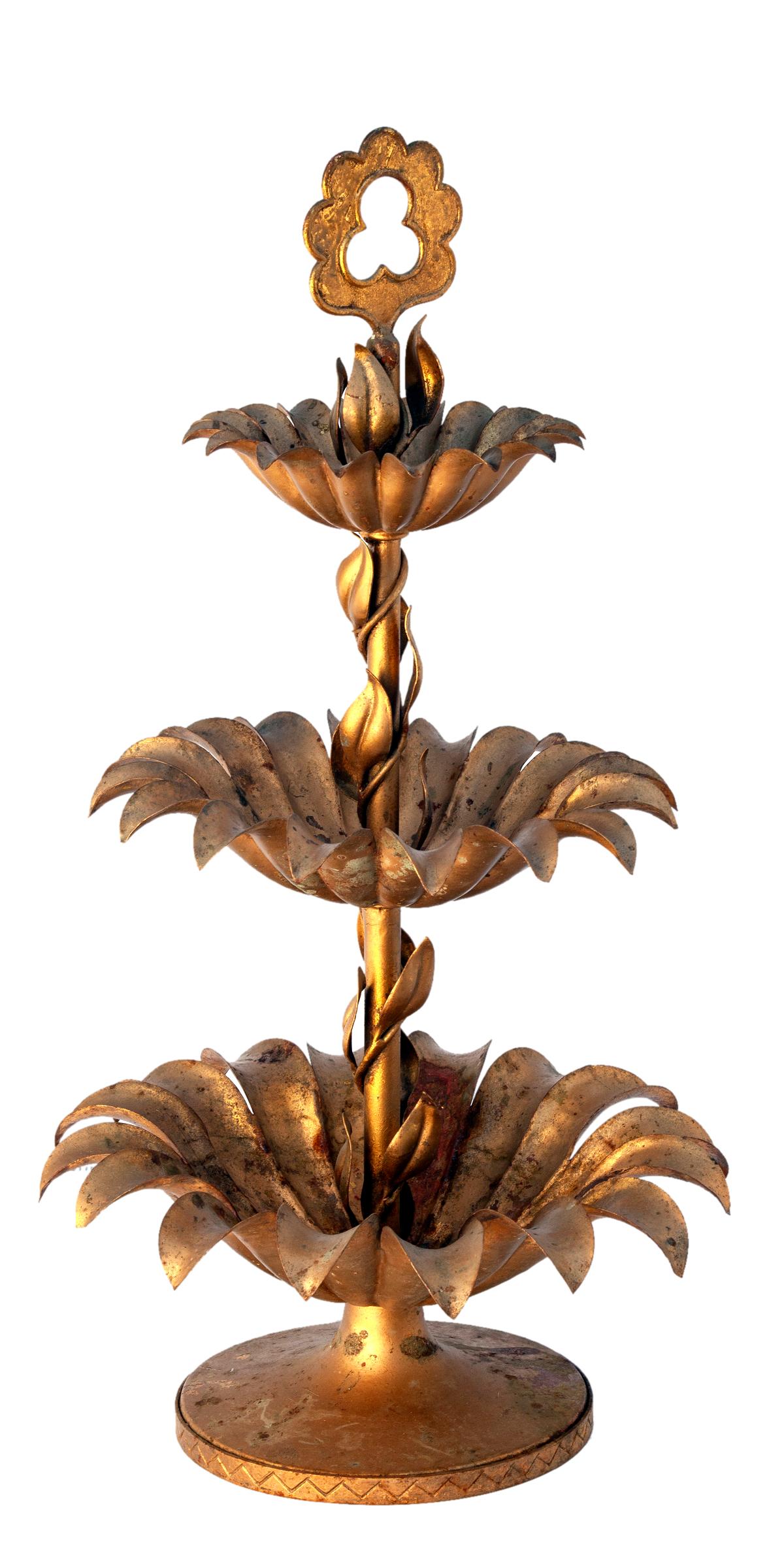 Hollywood Regency Three-Tiered Gilt Metal Accent Piece For Sale 1