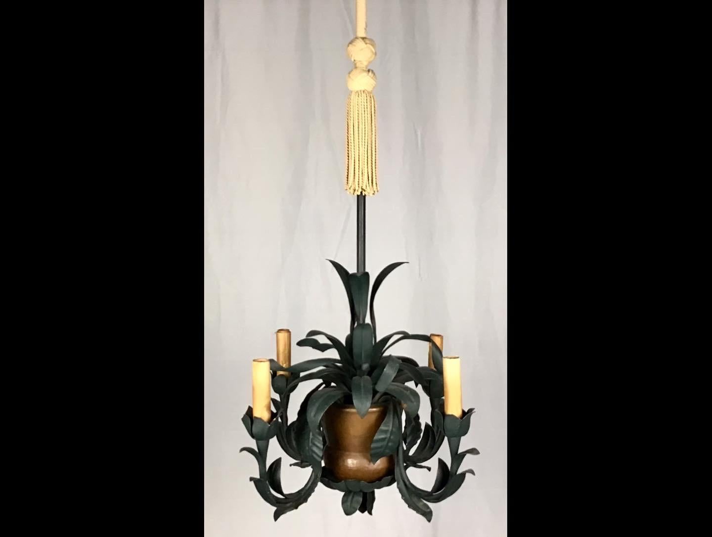 Metal Hollywood Regency Tole and Copper Palm Tree Chandelier For Sale