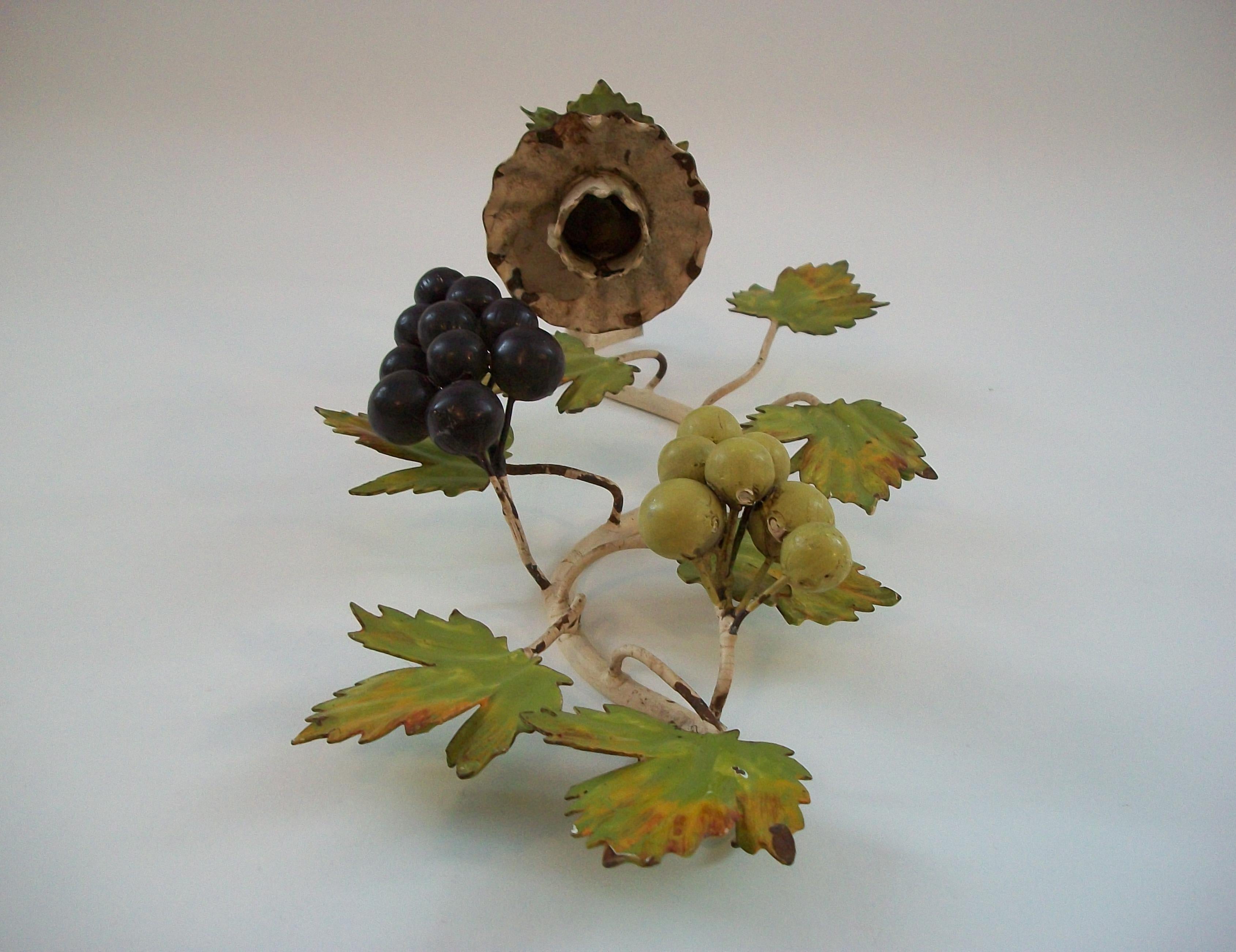 Hollywood Regency Tole Candle Sconce with Grapes - Italy - Circa 1950's In Good Condition For Sale In Chatham, ON