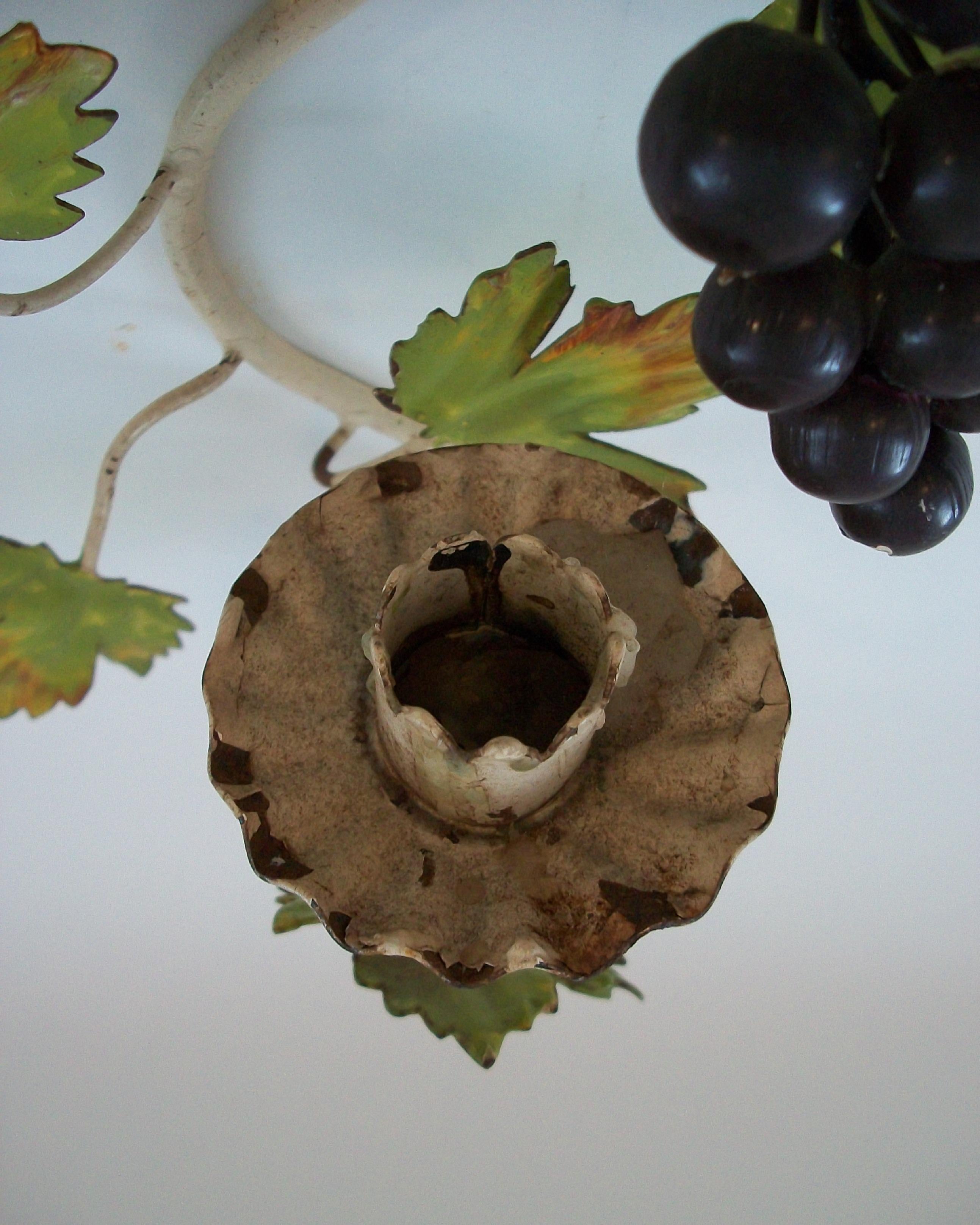 Hollywood Regency Tole Candle Sconce with Grapes - Italy - Circa 1950's For Sale 2