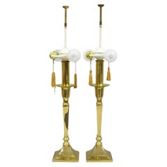 Paire de lampes de table à chandelier en laiton de style Hollywood Regency Tommi Parzinger