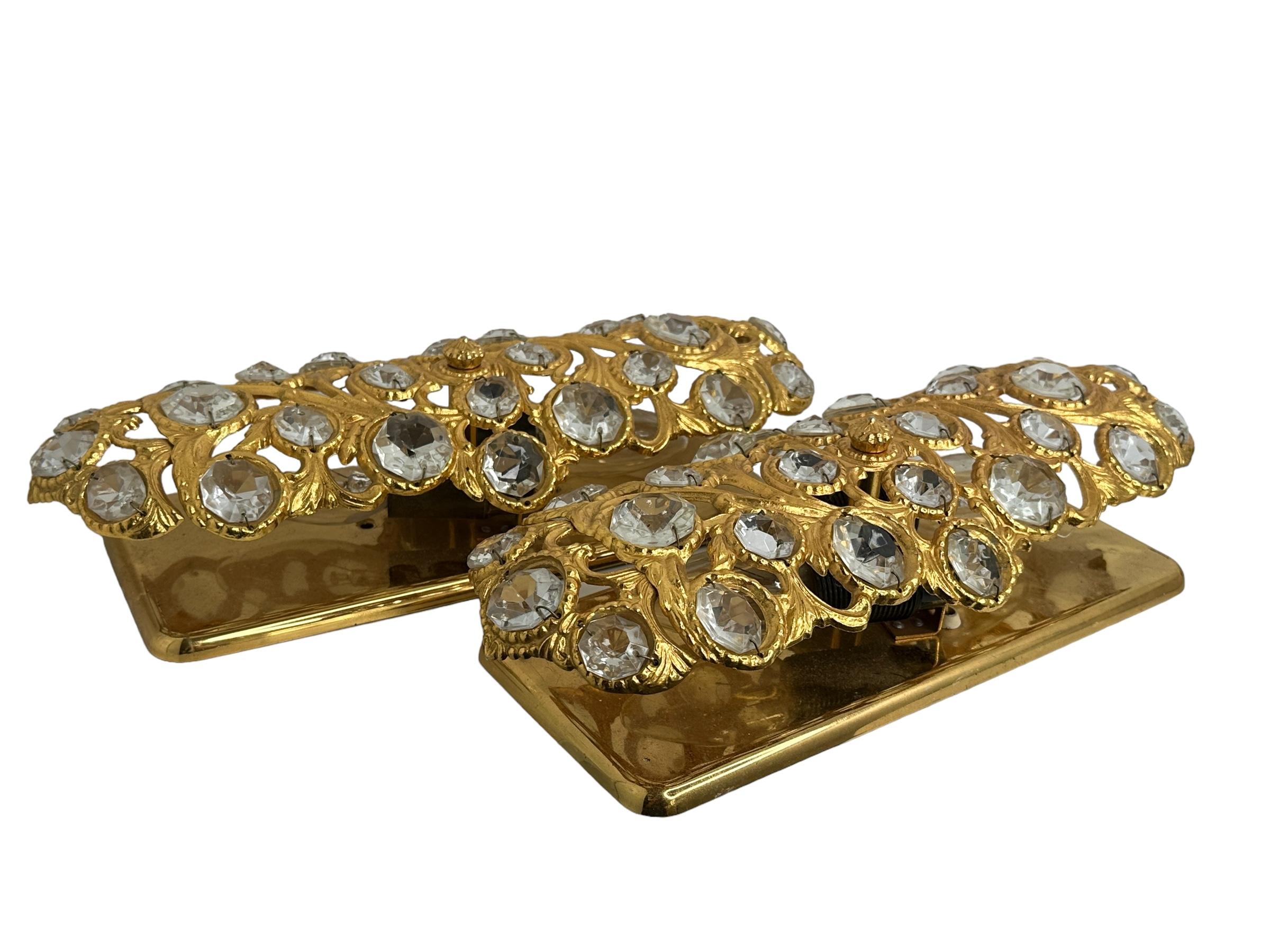 Paire d'appliques à deux lumières Hollywood Regency Peris Andreu en cristal doré, Espagne en vente 5
