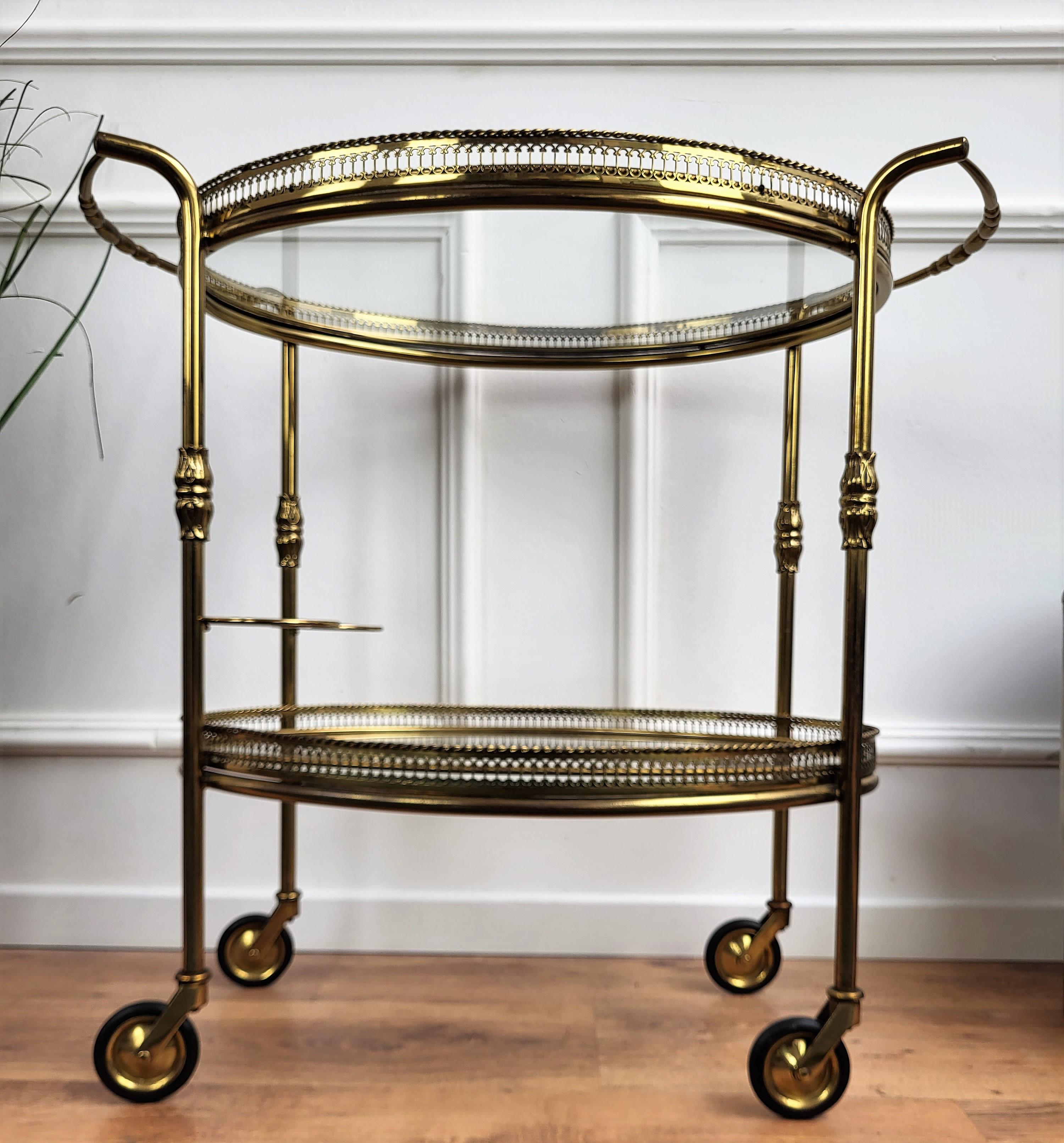 Hollywood Regency Two-Tier Brass and Glass Bar Cart, Italy, 1970s 1