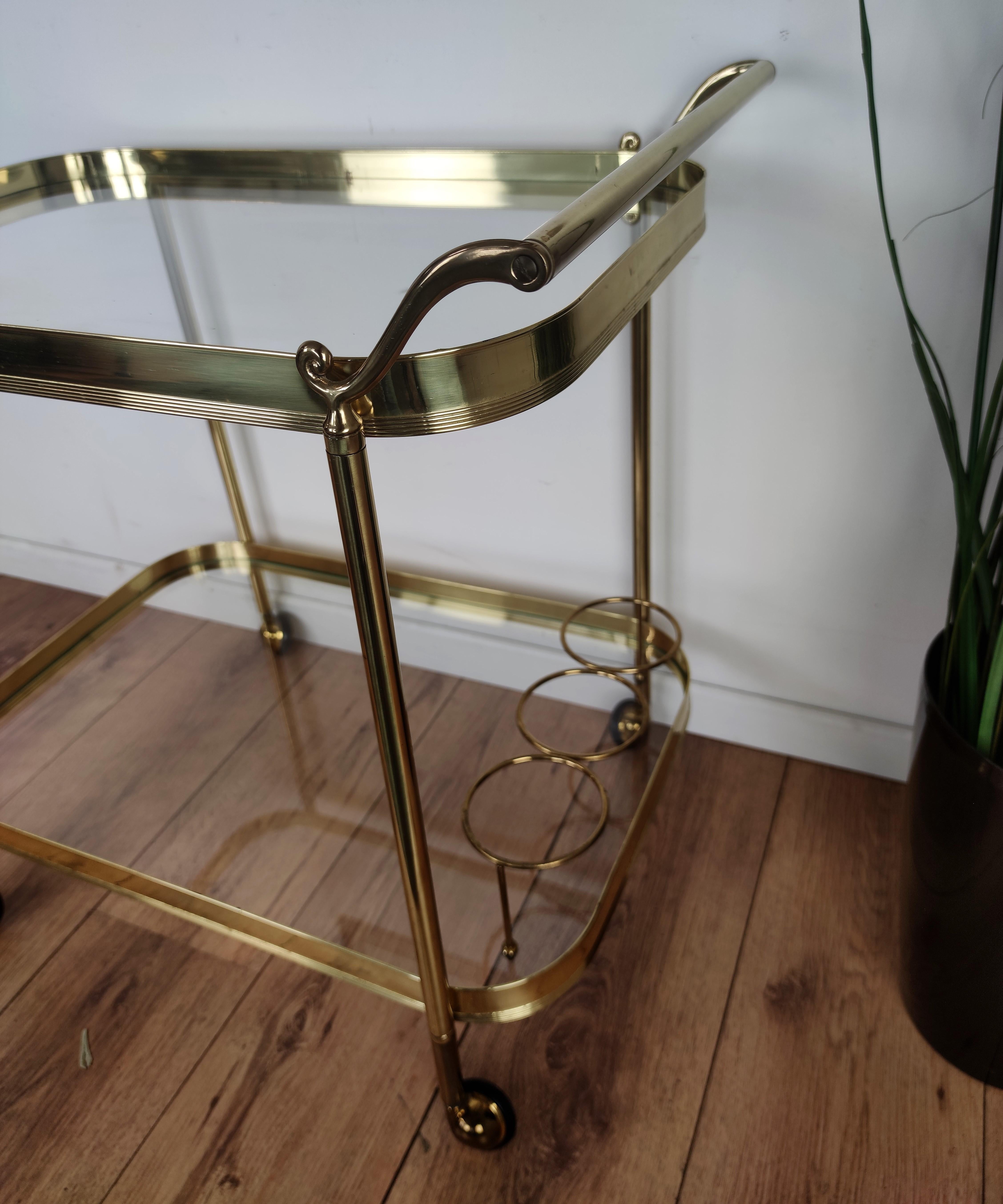 Hollywood Regency Two-Tier Brass and Glass Bar Cart, Italy, 1970s For Sale 2