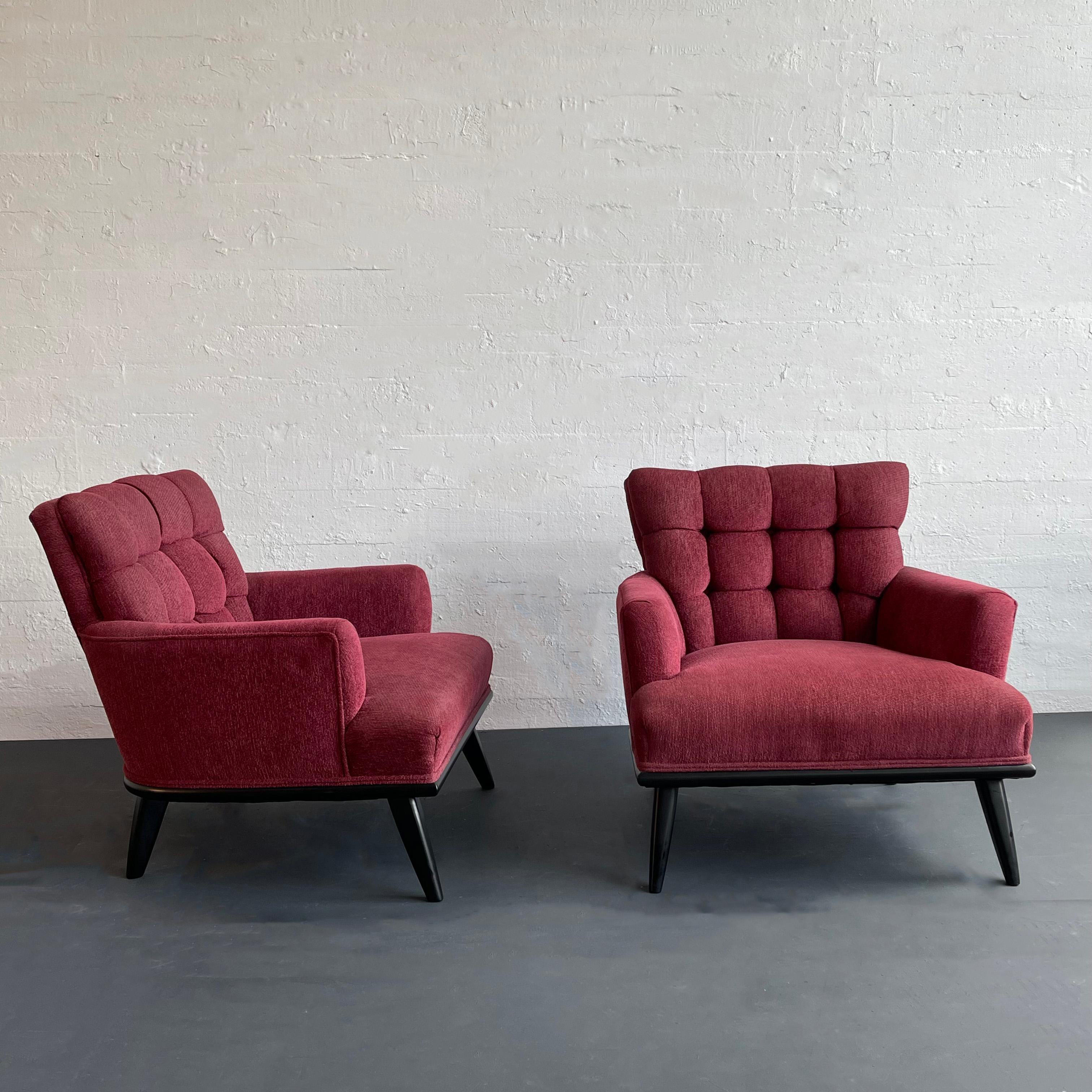 XX secolo Poltrone da salotto Hollywood Regency imbottite in noce in vendita