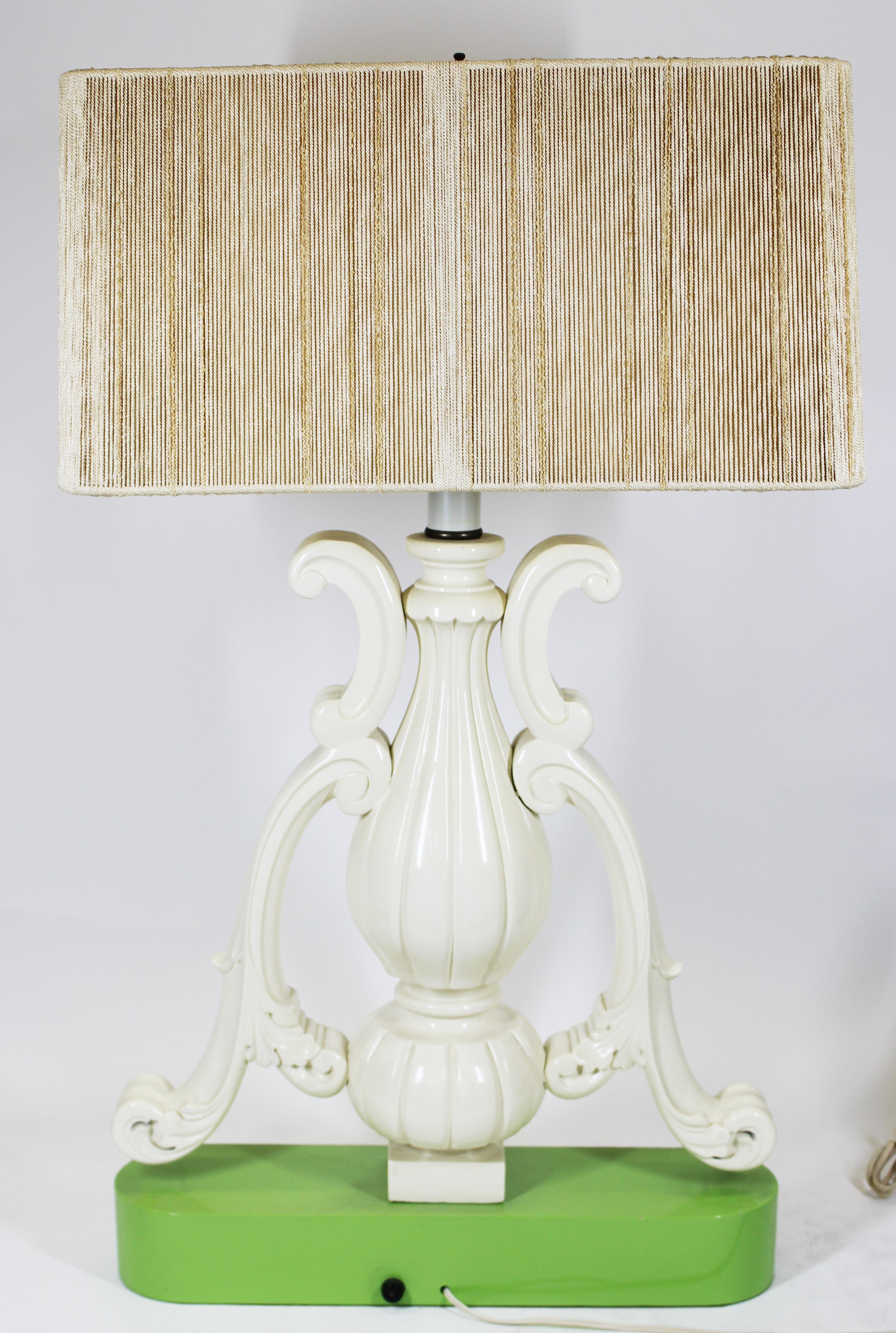 Hollywood Regency Vase Shaped Table Lamp in Lacquered Wood 1