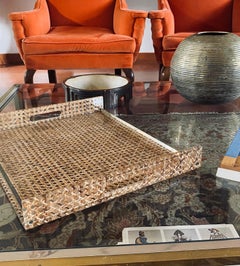 Hollywood-Regency-Tablett aus Wiener Stroh und Lucit, Italien 1970