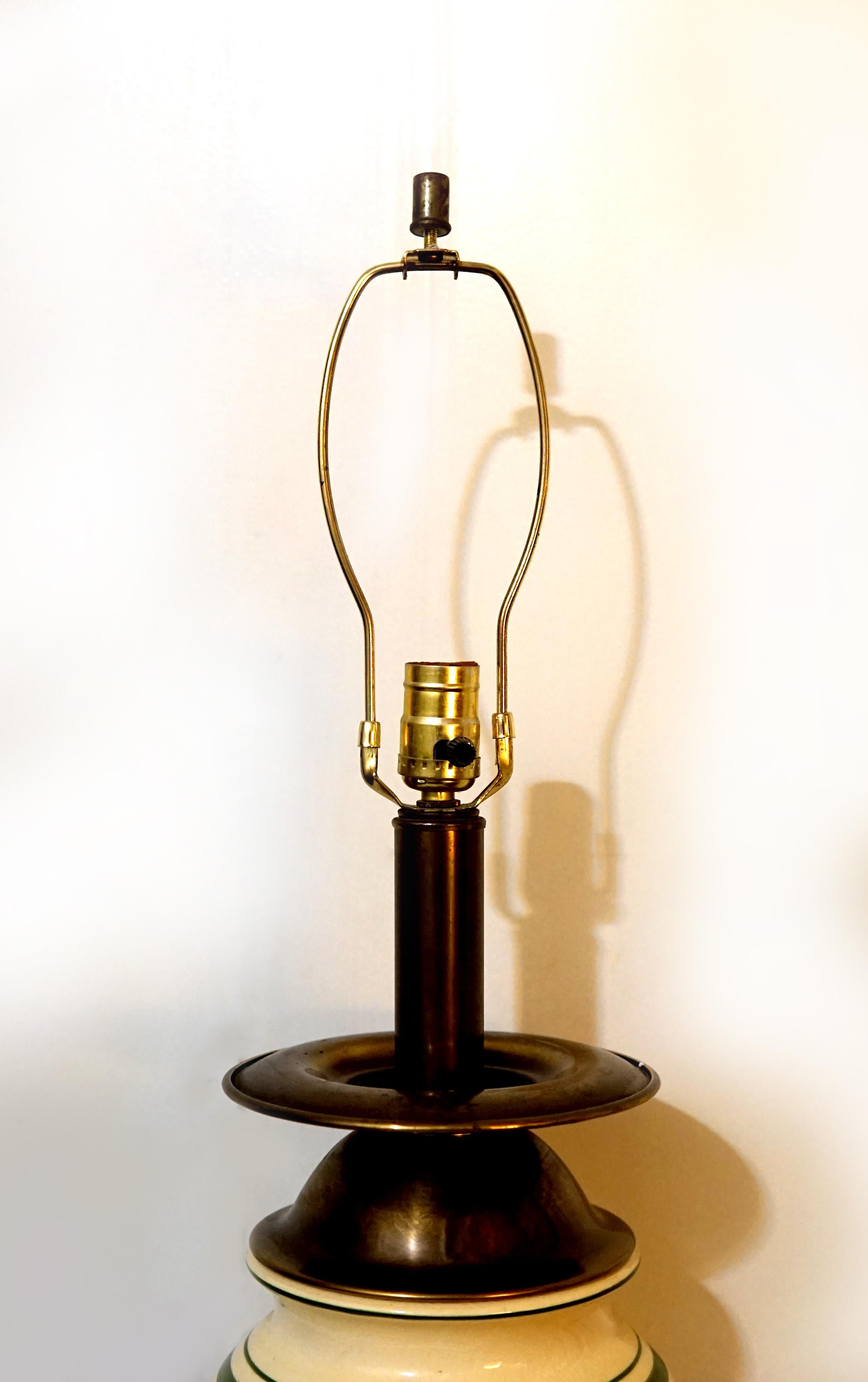 Hollywood Regency Vintage-Tischlampe aus Keramik im Zustand „Gut“ im Angebot in Lomita, CA