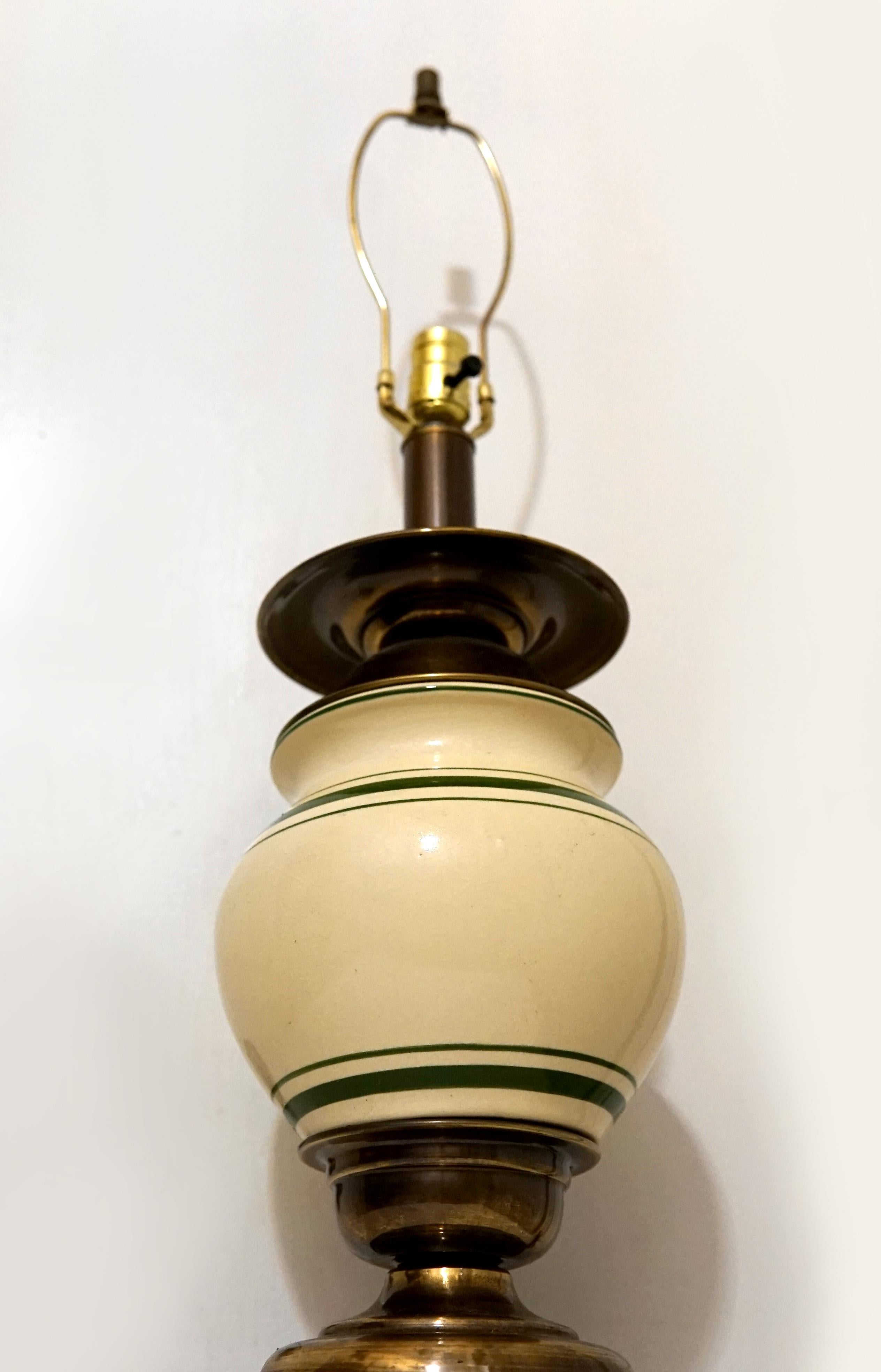 20ième siècle Lampe de bureau en céramique vintage Hollywood Regency en vente