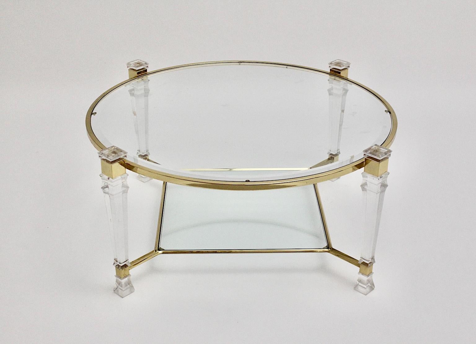 Hollywood Regency Style Lucite Glass Coffee Table circa 1970 France In Good Condition For Sale In Vienna, AT