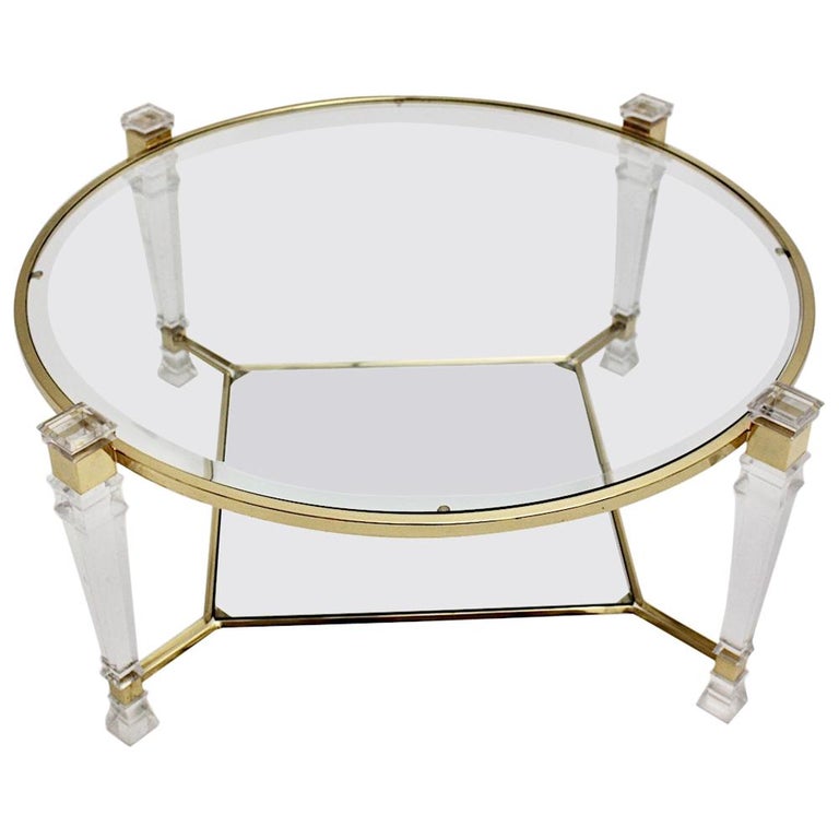 Vintage Lucite Coffee Table / Large Exceptional Scroll Lucite Coffee Table At 1stdibs - Lucite coffee table will perfectly make your coffee room become awesome.