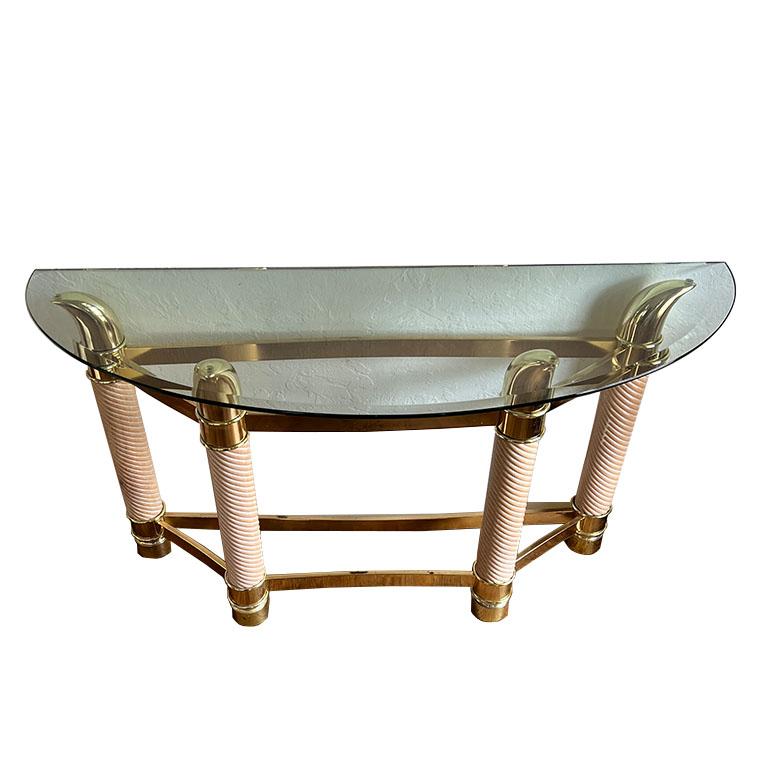 Hollywood Regency Vintage Italian Brass and Glass Konsolentisch mit Faux Tusks im Zustand „Gut“ im Angebot in Oklahoma City, OK