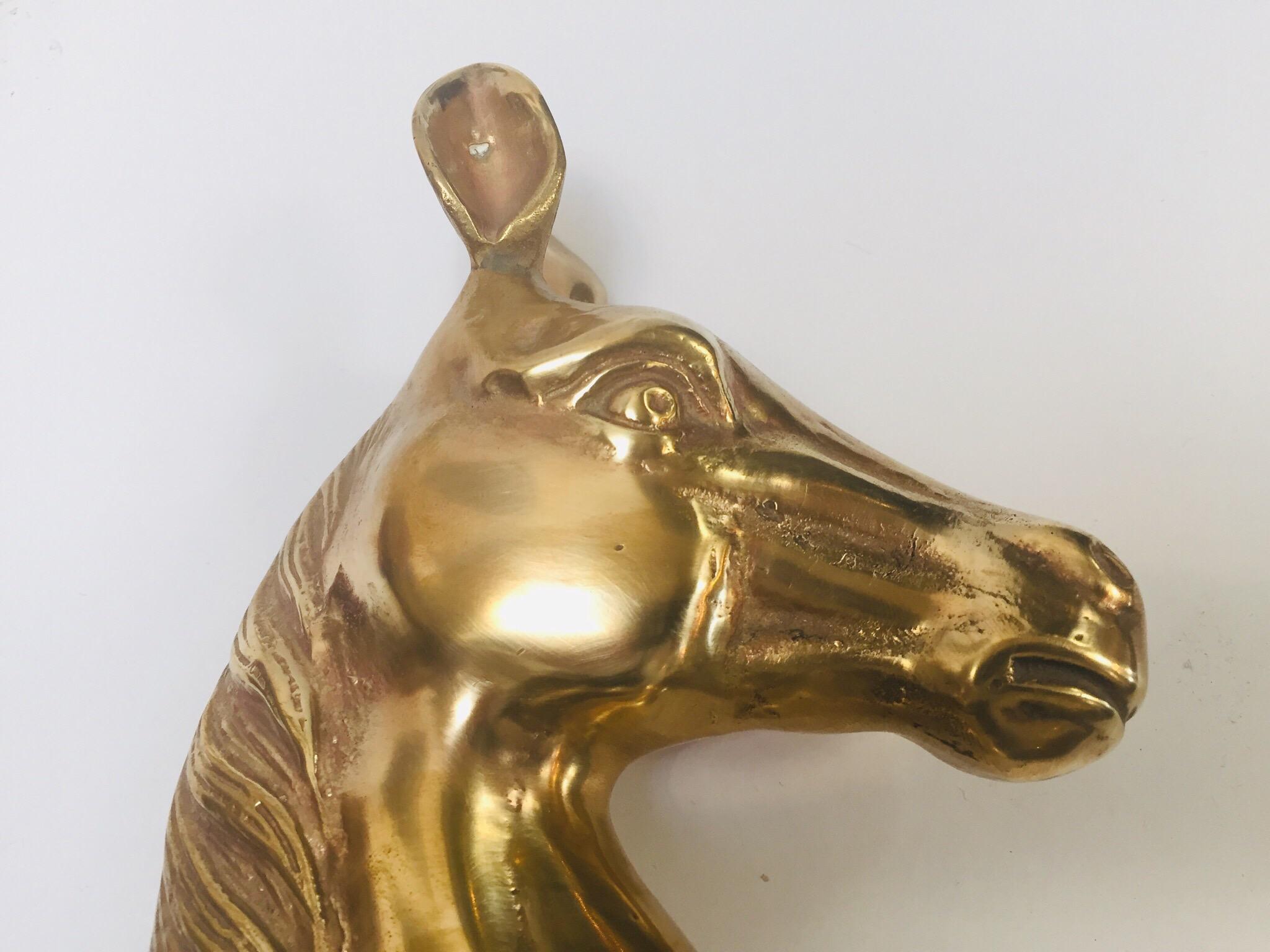 Hollywood Regency Vintage Polished Brass Sculptures of Horses Bust Bookends For Sale 2