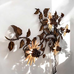 Hollywood Regency wall sconce, Sculpture, Floral, Light Fixture