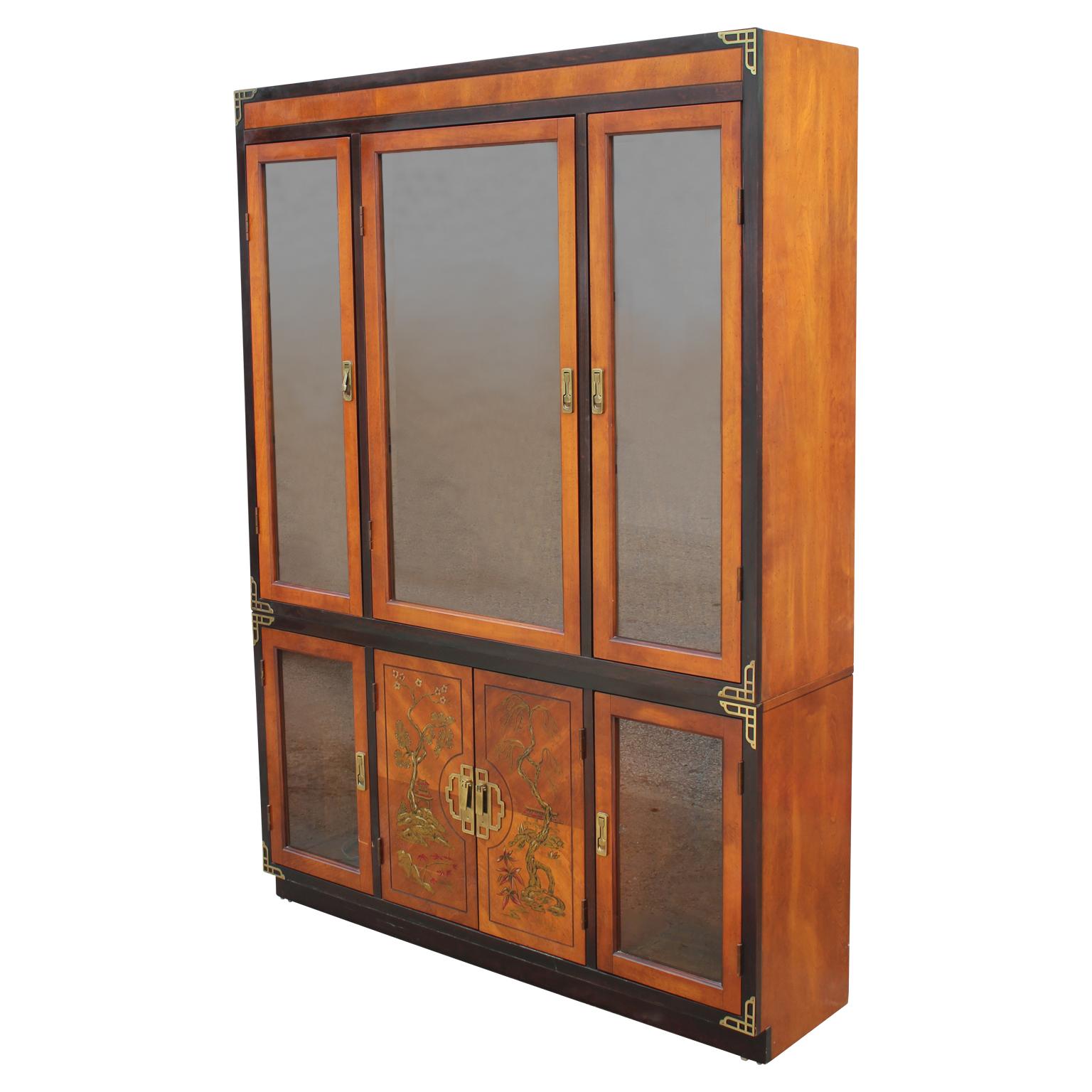 Hollywood Regency Walnut Two-Tone Cabinet with Painted Chinoiserie Motifs In Excellent Condition In Houston, TX