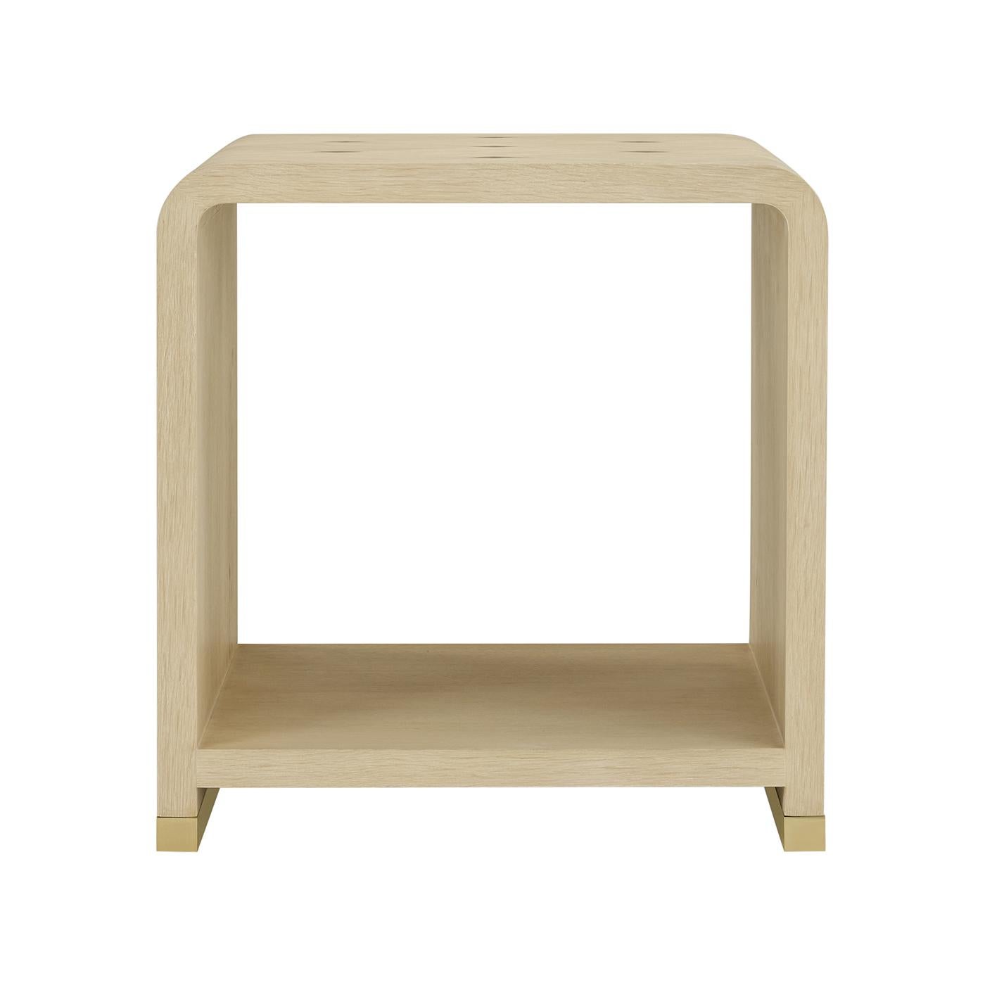 Table d'appoint à cascade Hollywood Regency en vente 2