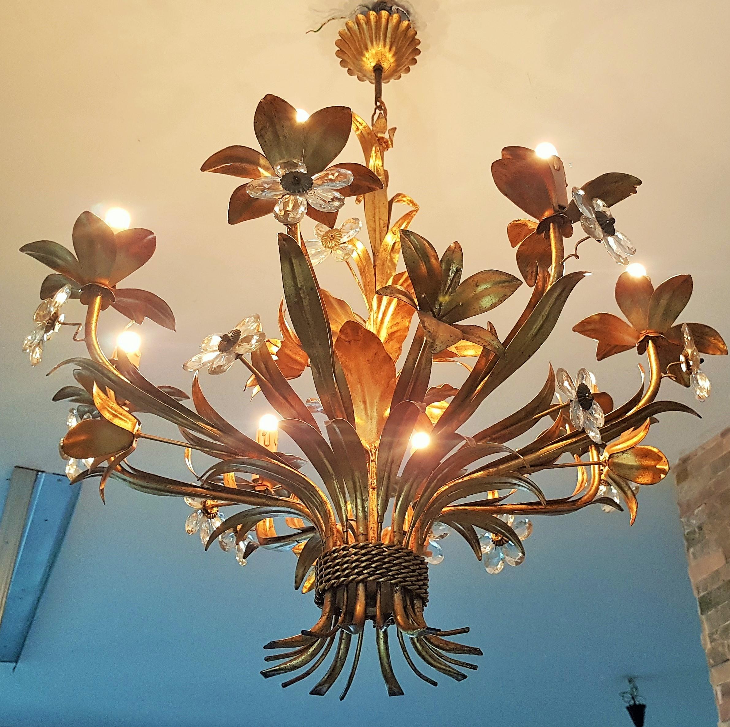 Metal Hollywood Regency Wheat Sheaf Gold Gilt Midcentury Chandelier, Italy, 1940s