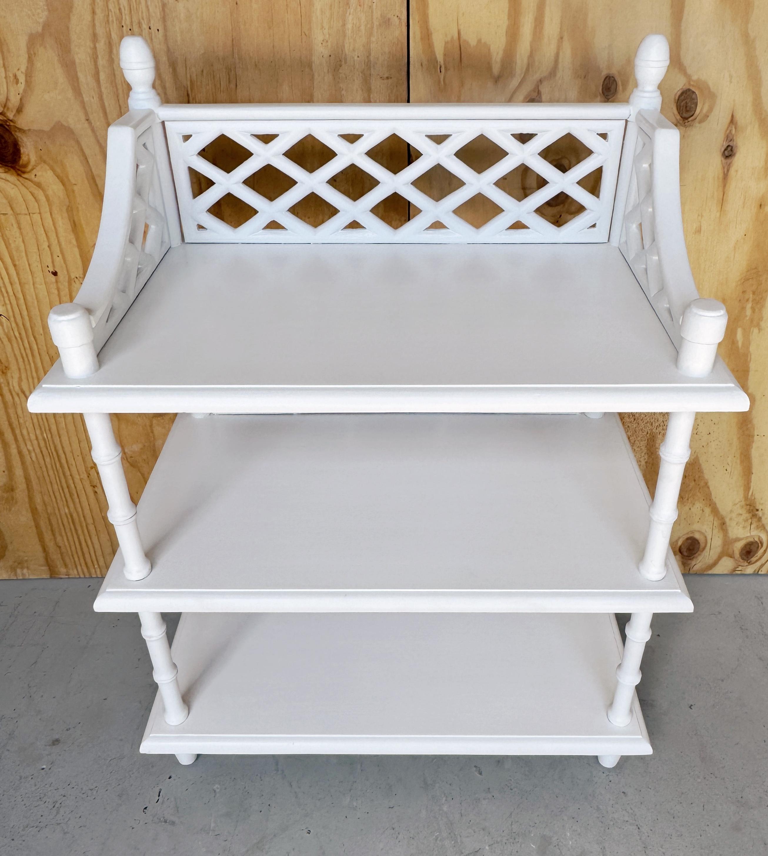 Carved Hollywood Regency White Lacquered Diminutive Three-Tier Pagoda Etagere /Shelf For Sale