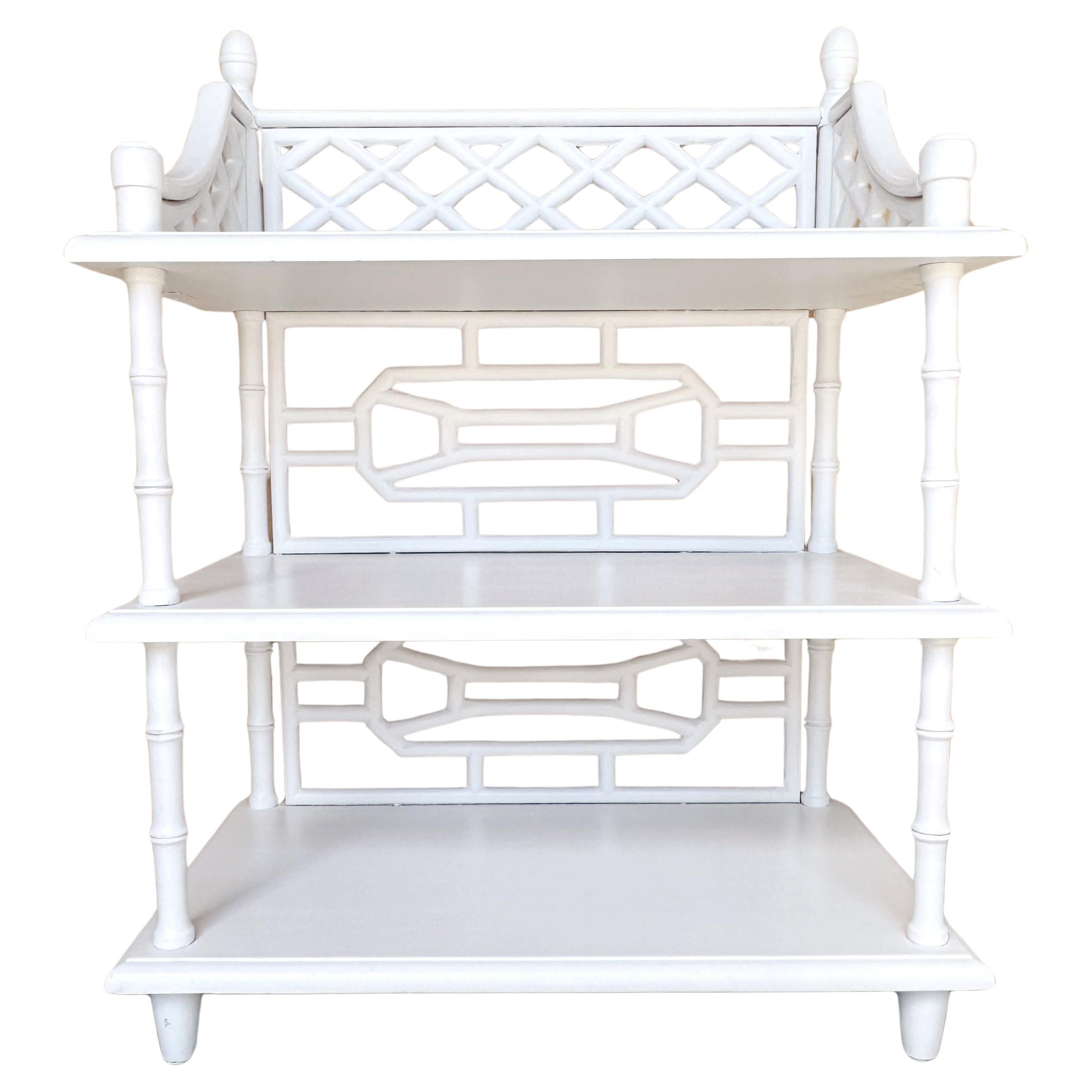 Hollywood Regency White Lacquered Diminutive Three-Tier Pagoda Etagere /Shelf