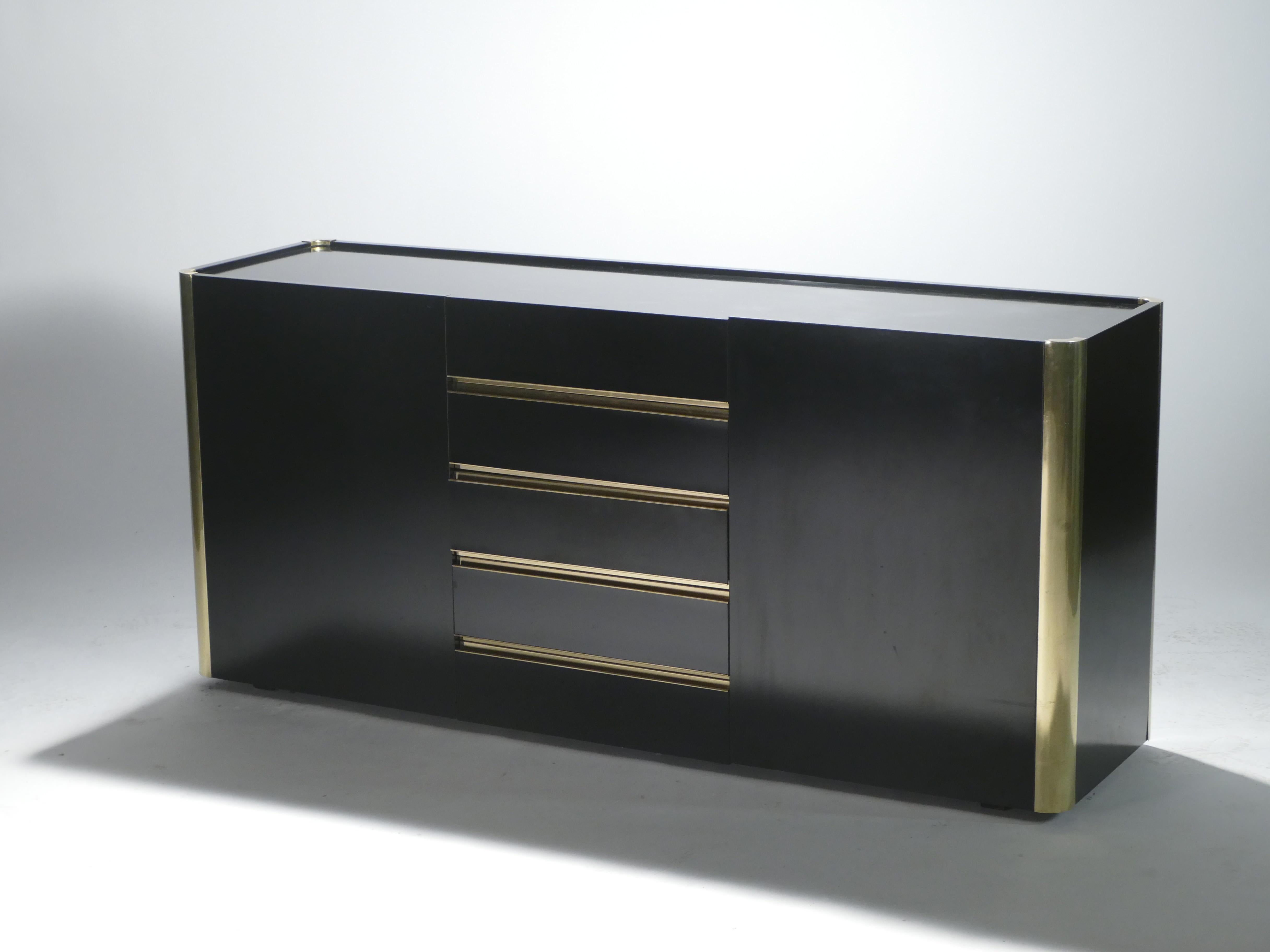Italian Hollywood Regency Willy Rizzo Brass Black Lacquer Sideboard Commode, 1970s