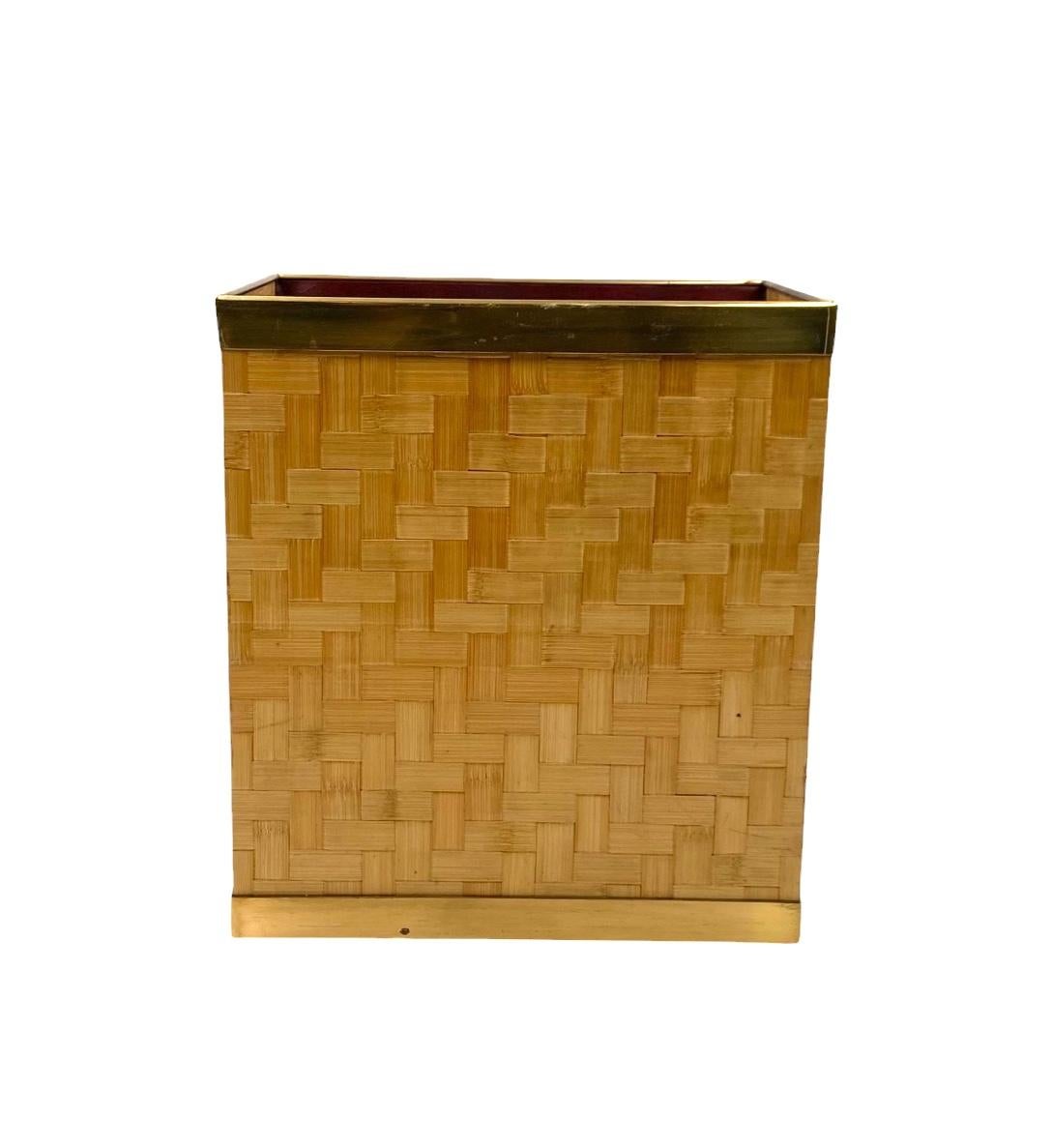 Hollywood regency woven bamboo magazine rack, Metal Linea Nova Italy 1970 in vendita 5