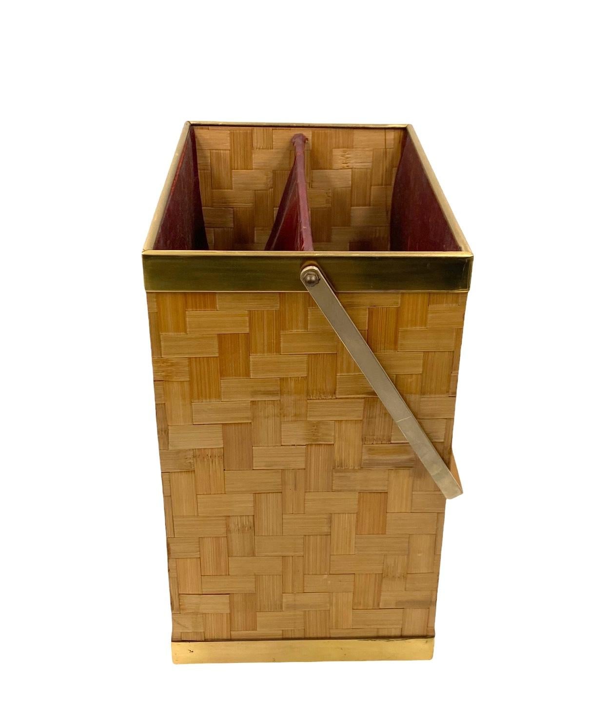 Ottone Hollywood regency woven bamboo magazine rack, Metal Linea Nova Italy 1970 in vendita