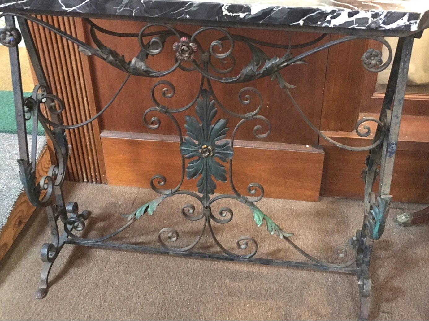 Consola de hierro forjado y mármol portoro Hollywood Regency en venta 7
