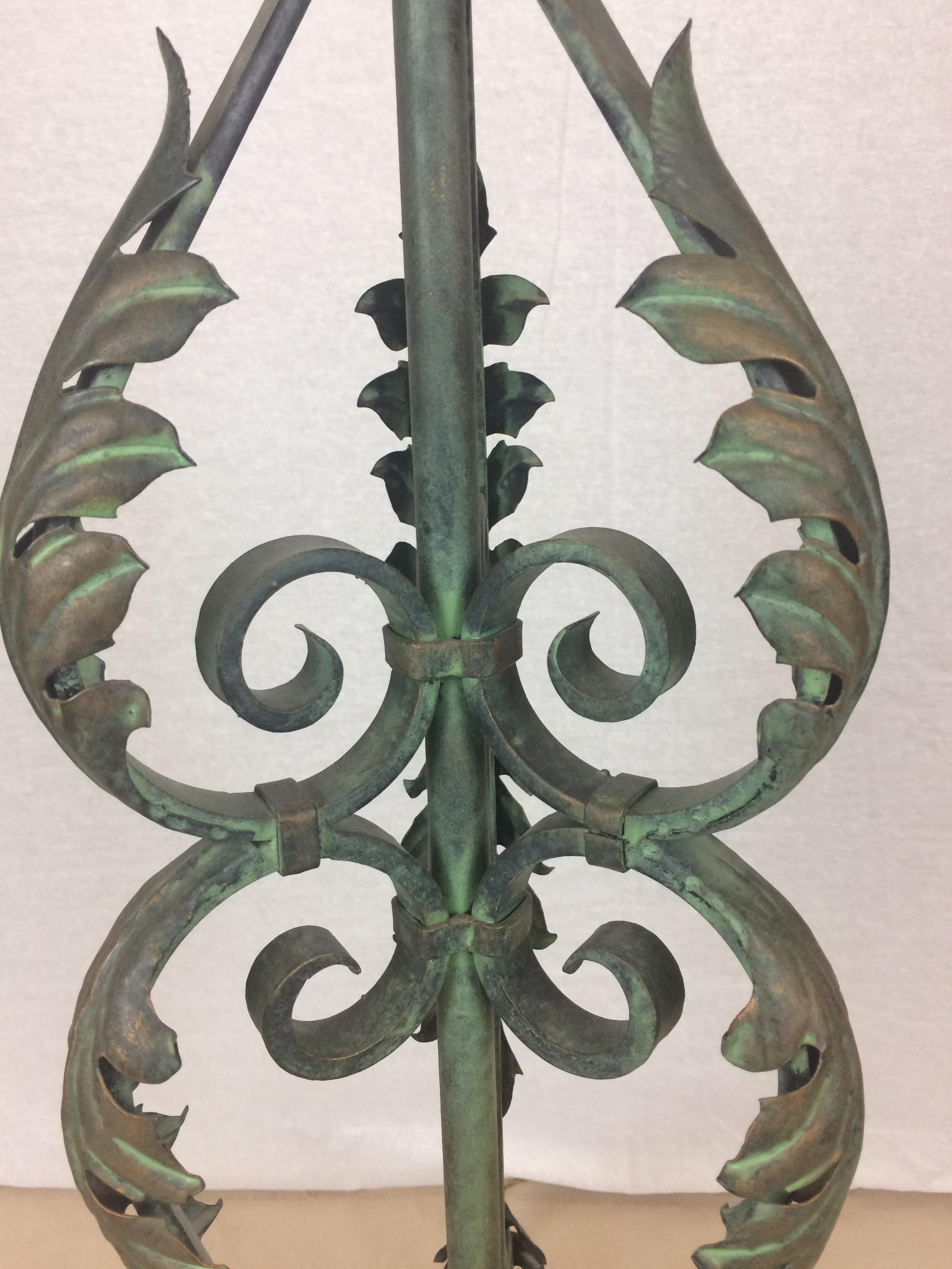 French Art Deco Wrought Iron Floor Lamp Attributed to Gilbert Poillerat, 1940s In Good Condition In Miami, FL